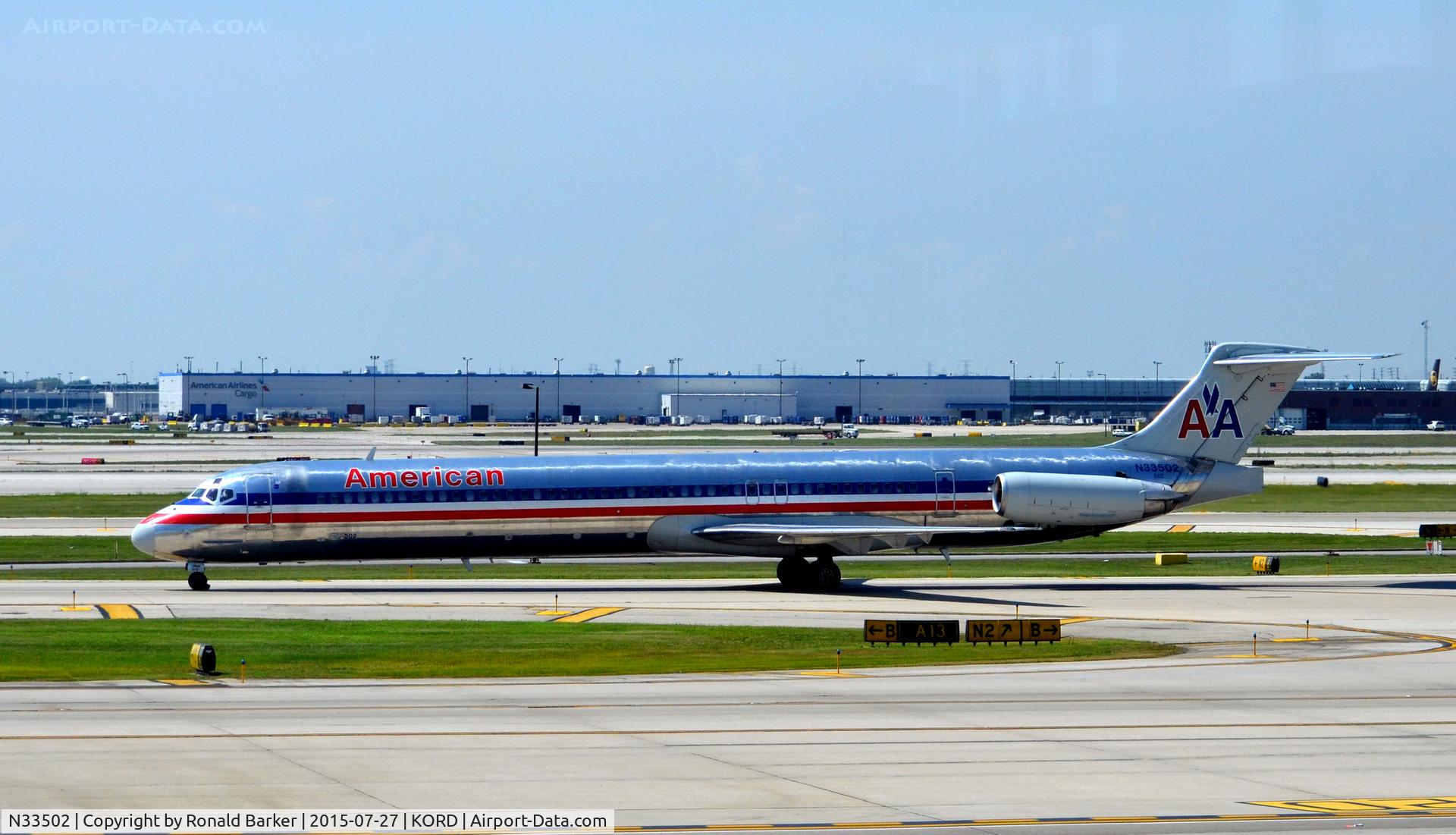 N33502, 1989 McDonnell Douglas MD-82 (DC-9-82) C/N 49739, Taxi O'Hare