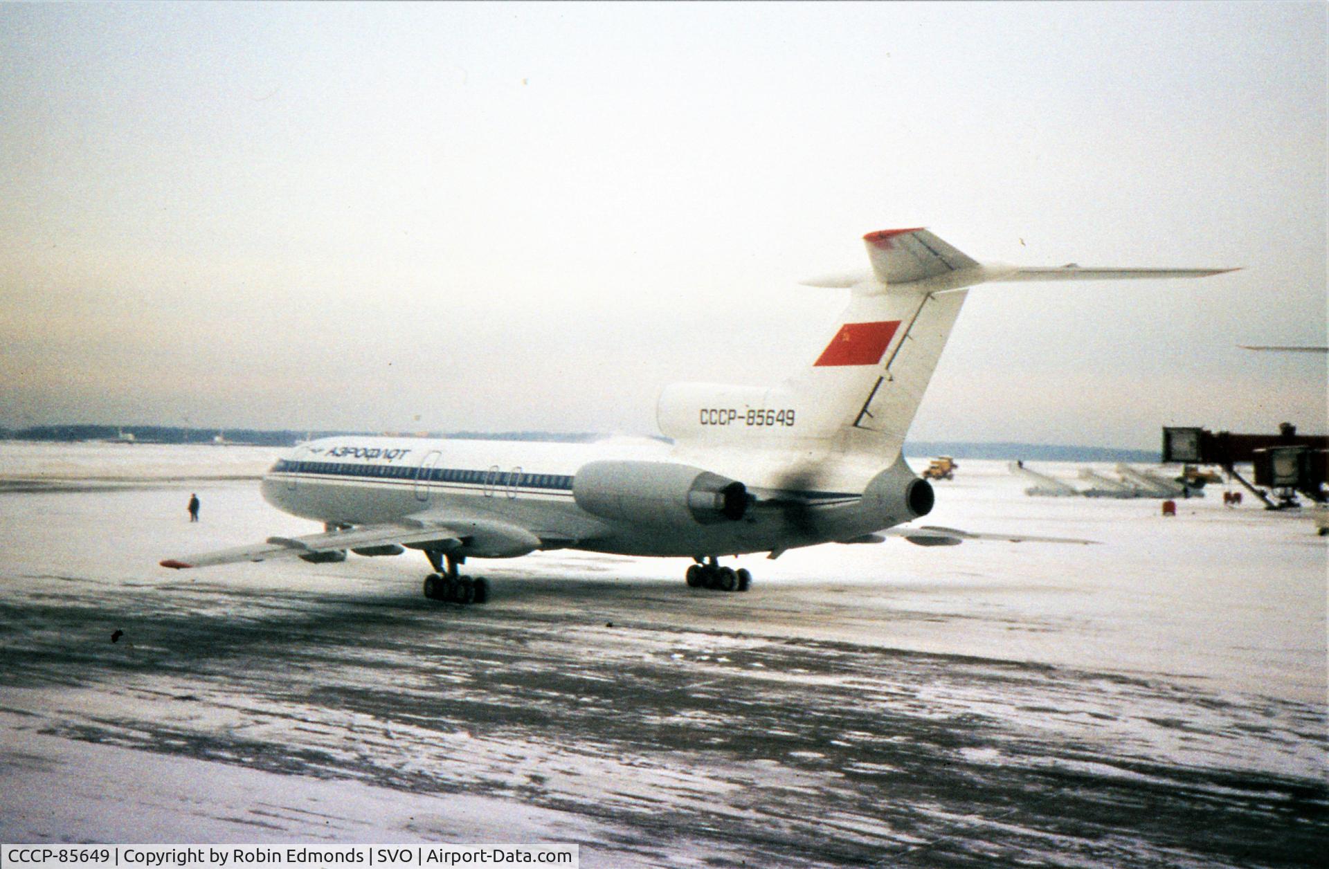 CCCP-85649, 1988 Tupolev Tu-154M C/N 88A787, Moscow SVO December 1989