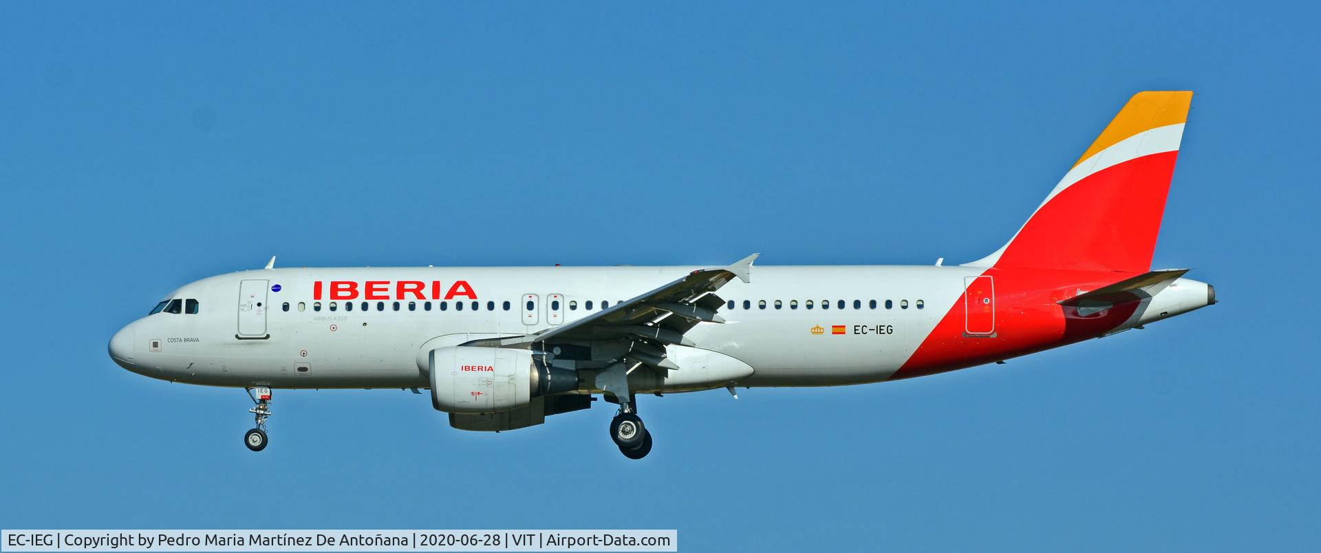 EC-IEG, 2001 Airbus A320-214 C/N 1674, Aeropuerto de Foronda - Vitoria-Gasteiz - Euskadi - España