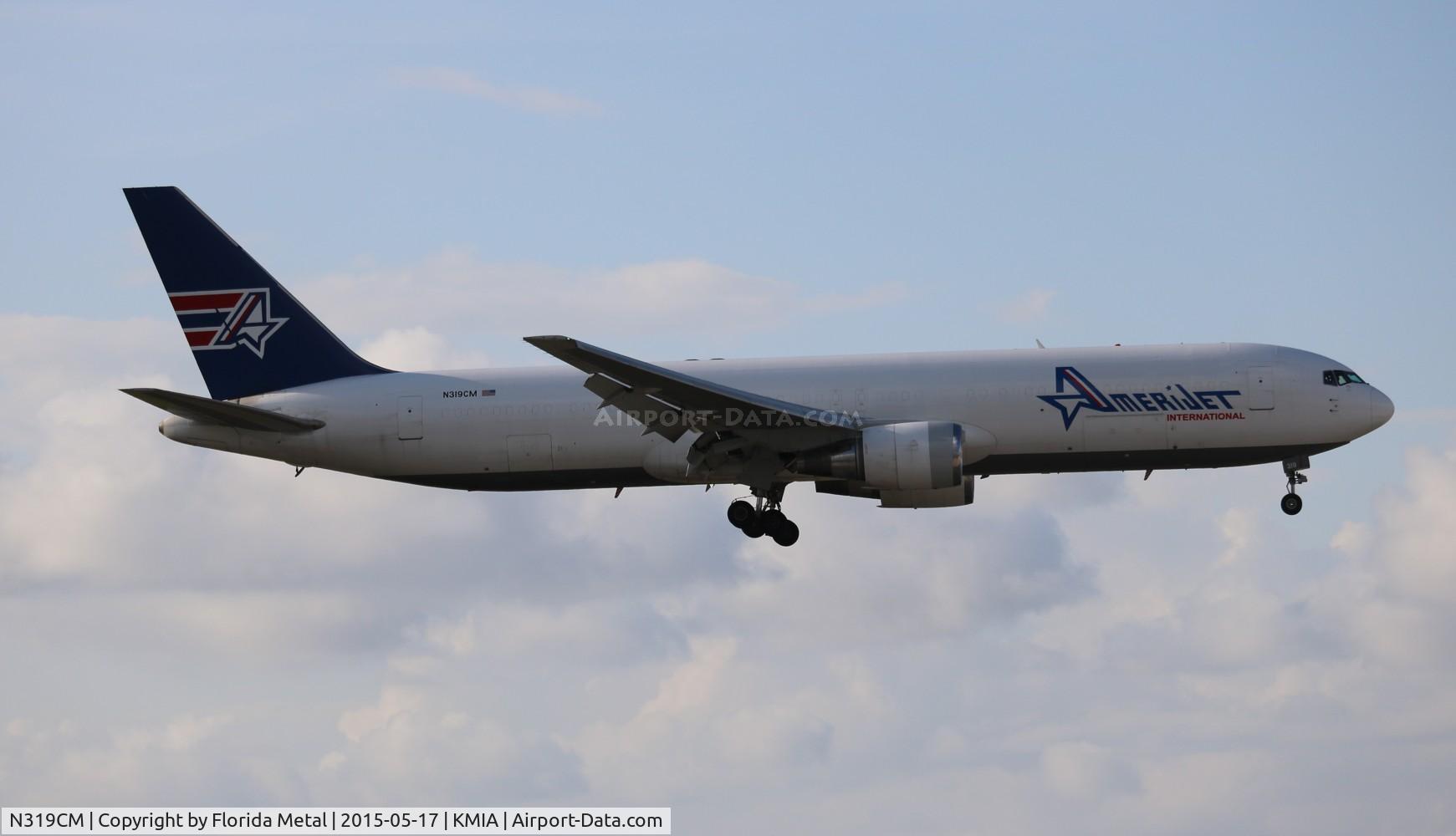 N319CM, 1988 Boeing 767-338 C/N 24407, MIA 2015