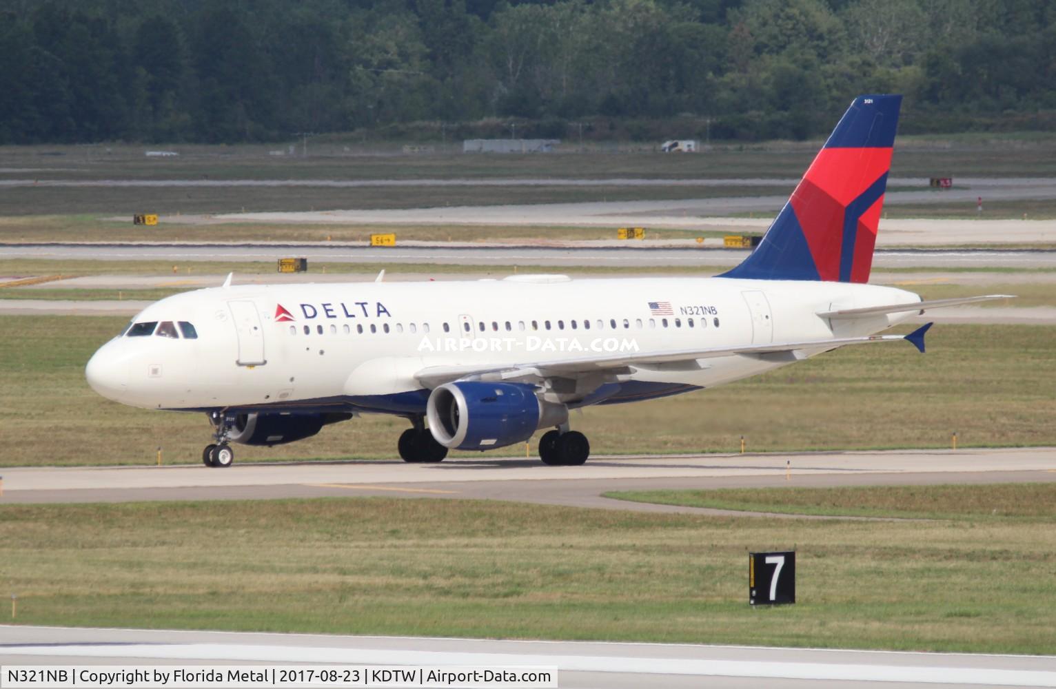 N321NB, 2001 Airbus A319-114 C/N 1414, DTW 2017