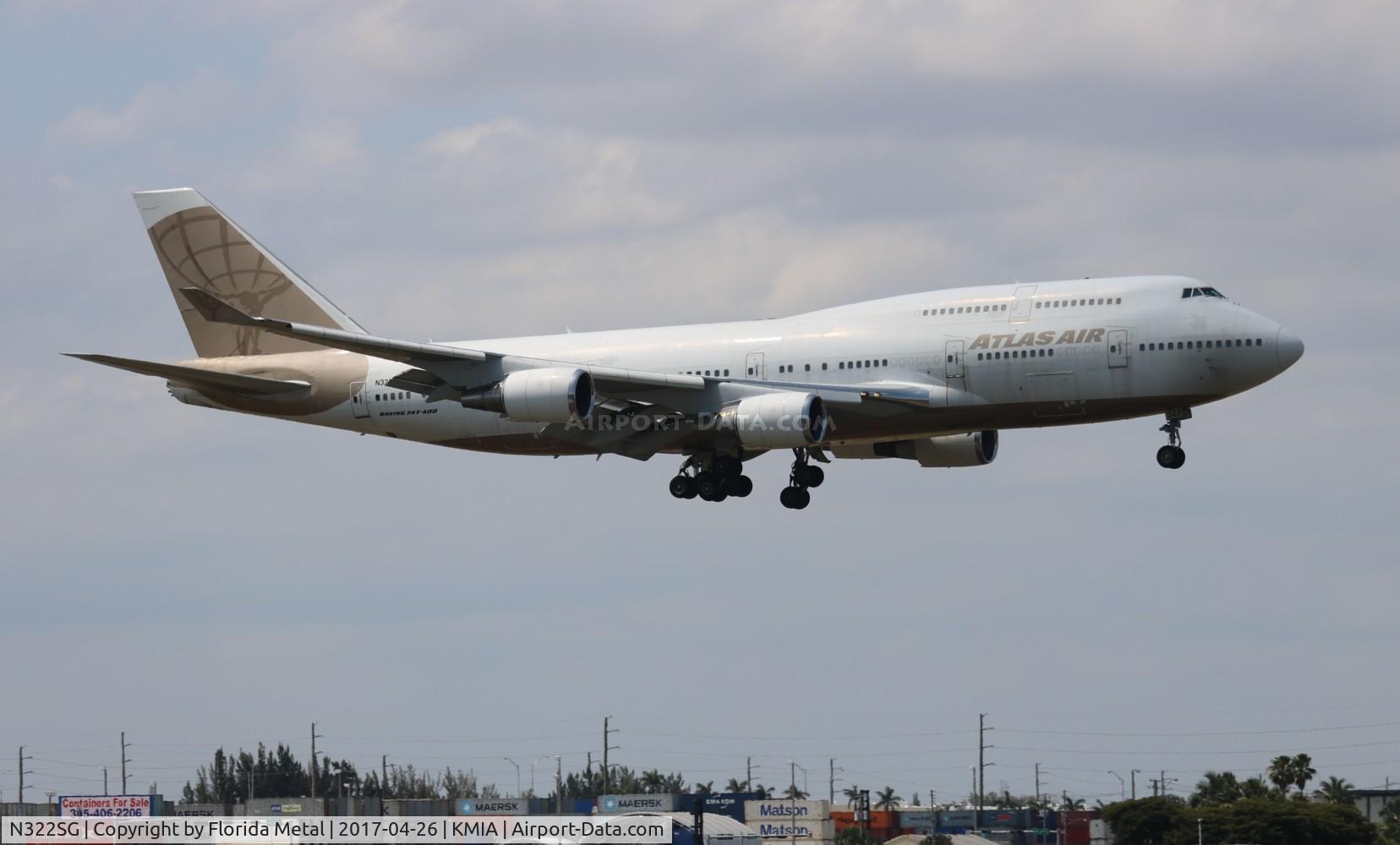 N322SG, 2000 Boeing 747-481 C/N 30322, MIA 2017
