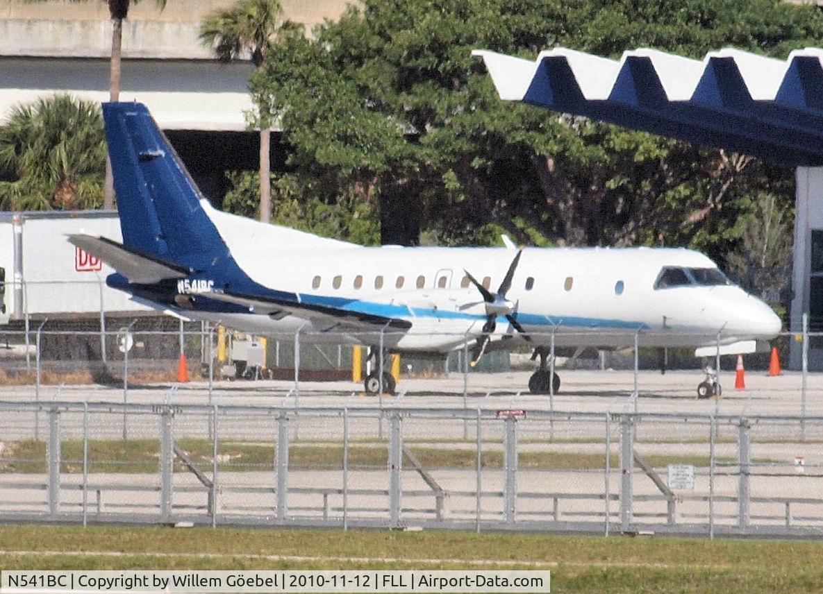 N541BC, 2000 De Havilland Canada DHC-8-402 Dash 8 C/N 541, Parking on F.Lauderdale Airport