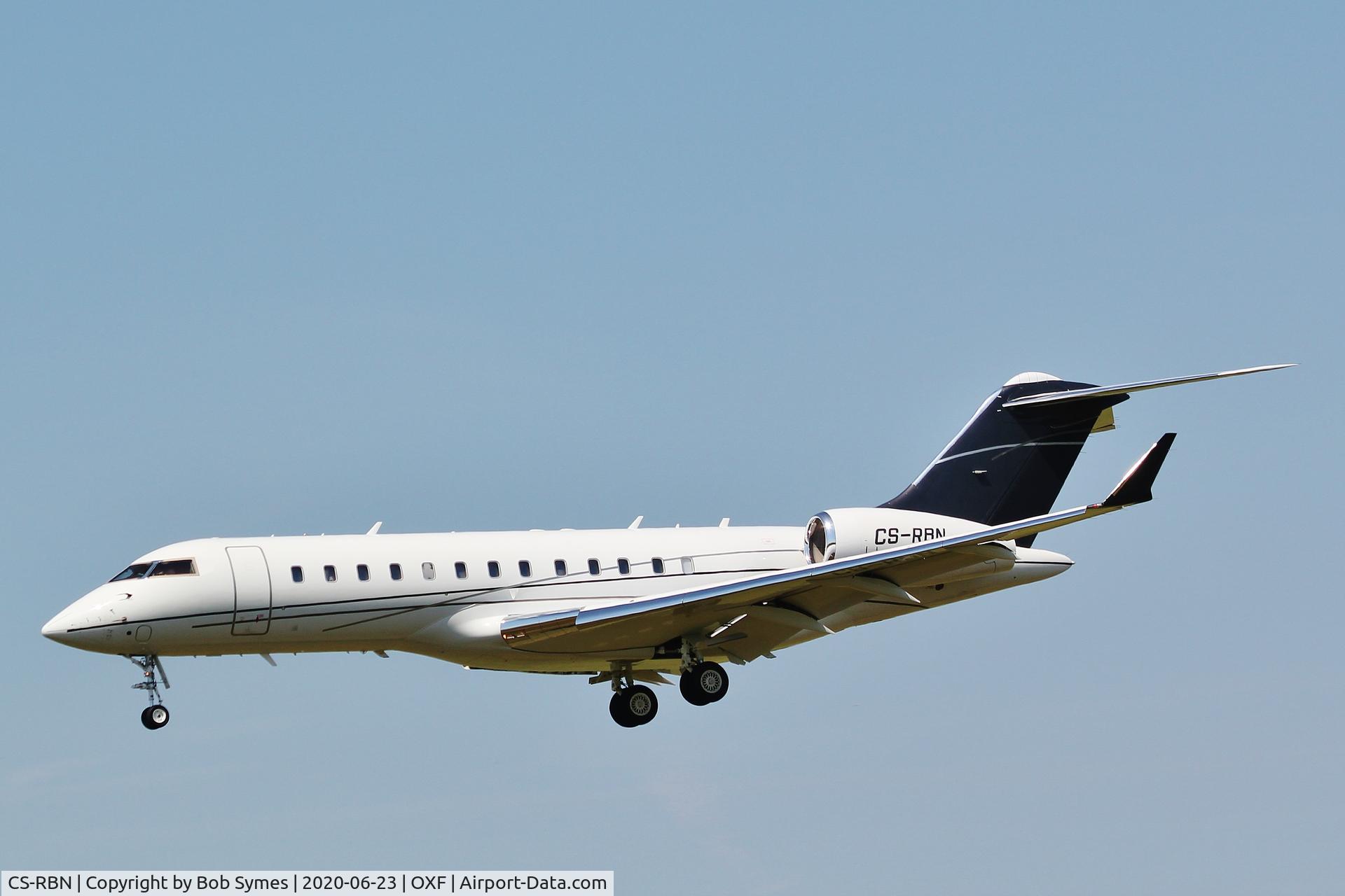CS-RBN, 2001 Bombardier BD-700-1A10 Global Express C/N 9083, CS-RBN a regular at London Oxford