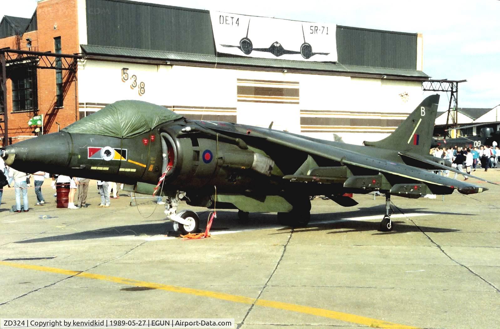 ZD324, 1987 British Aerospace Harrier GR.5 C/N 512112/P5, At the 1989 Mildenhall Air Fete.