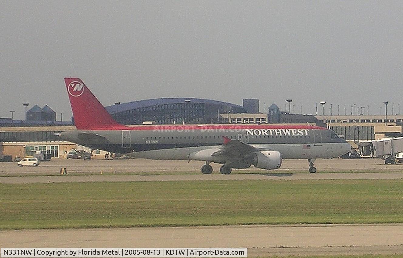 N331NW, 1992 Airbus A320-211 C/N 318, DTW 2005