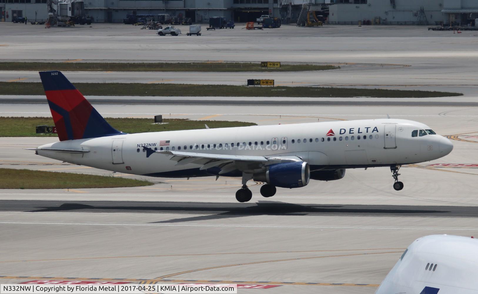 N332NW, 1992 Airbus A320-211 C/N 319, MIA 2017
