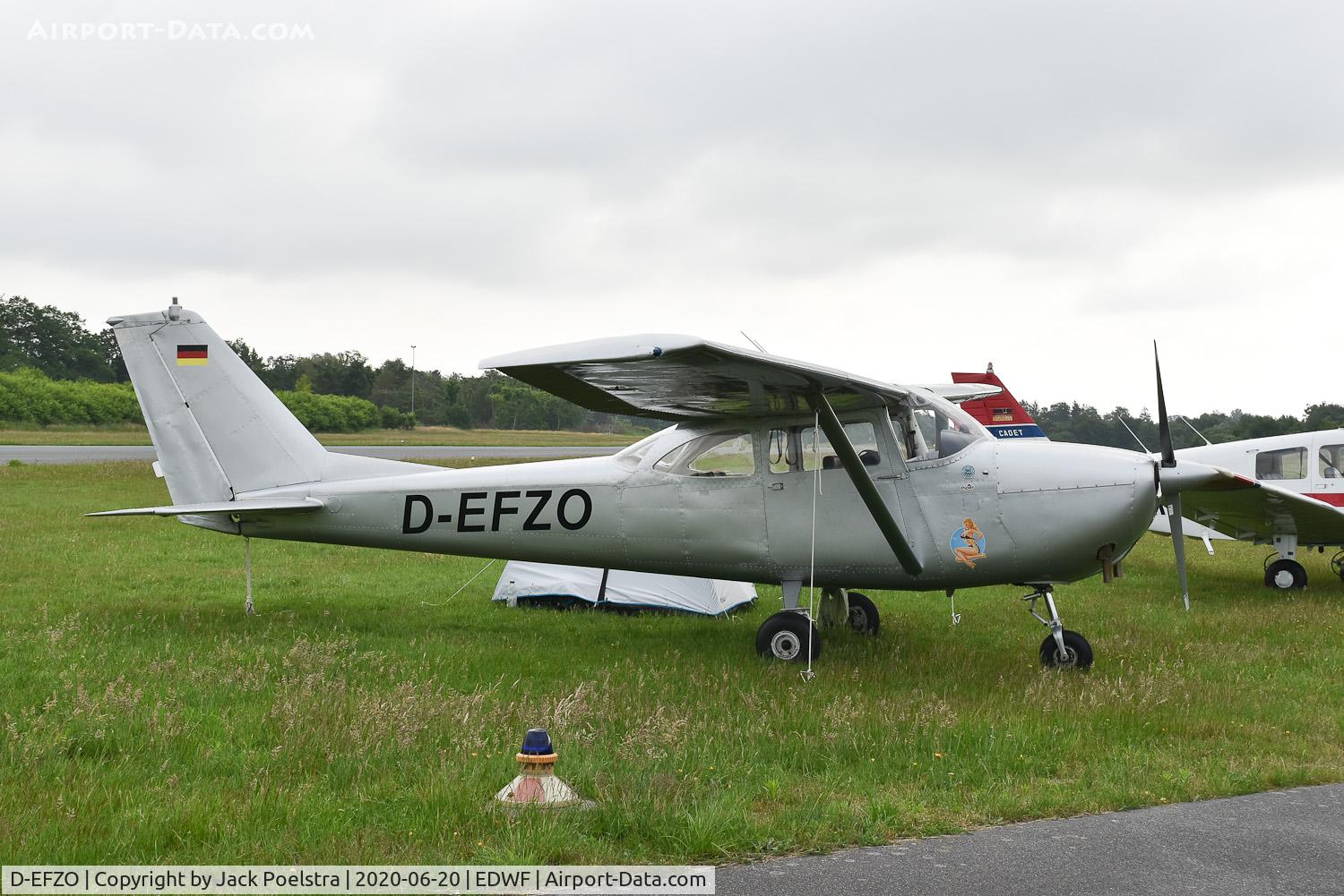 D-EFZO, Reims F172F C/N 0156, At Leer-Papenburg airport