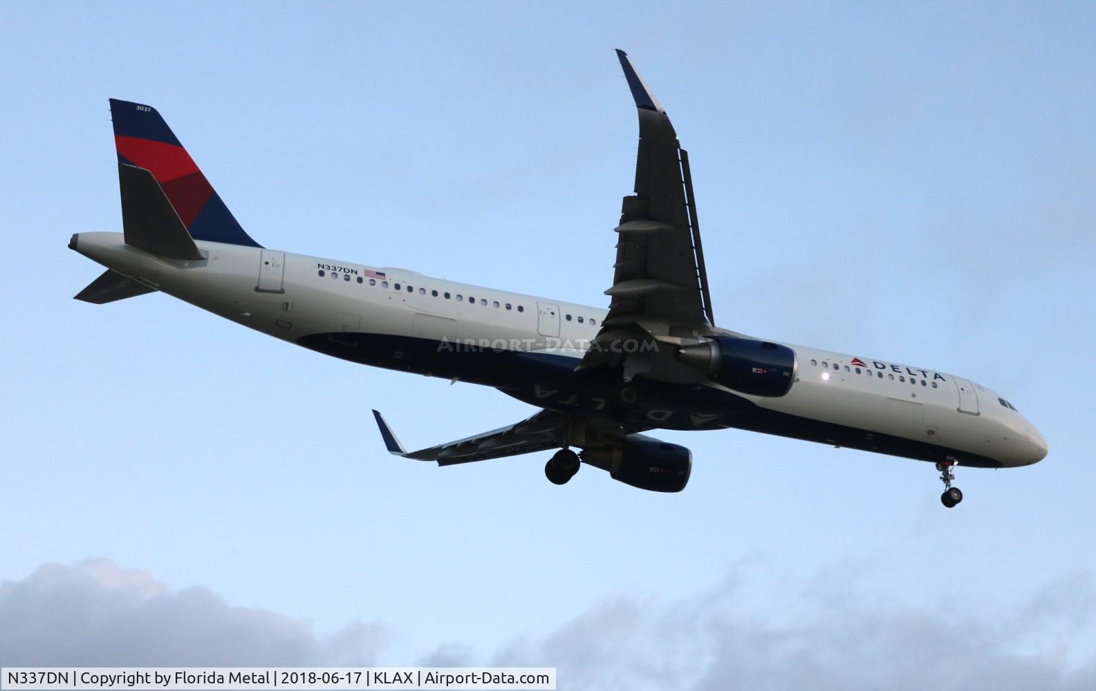 N337DN, 2018 Airbus A321-211 C/N 8063, LAX 2018