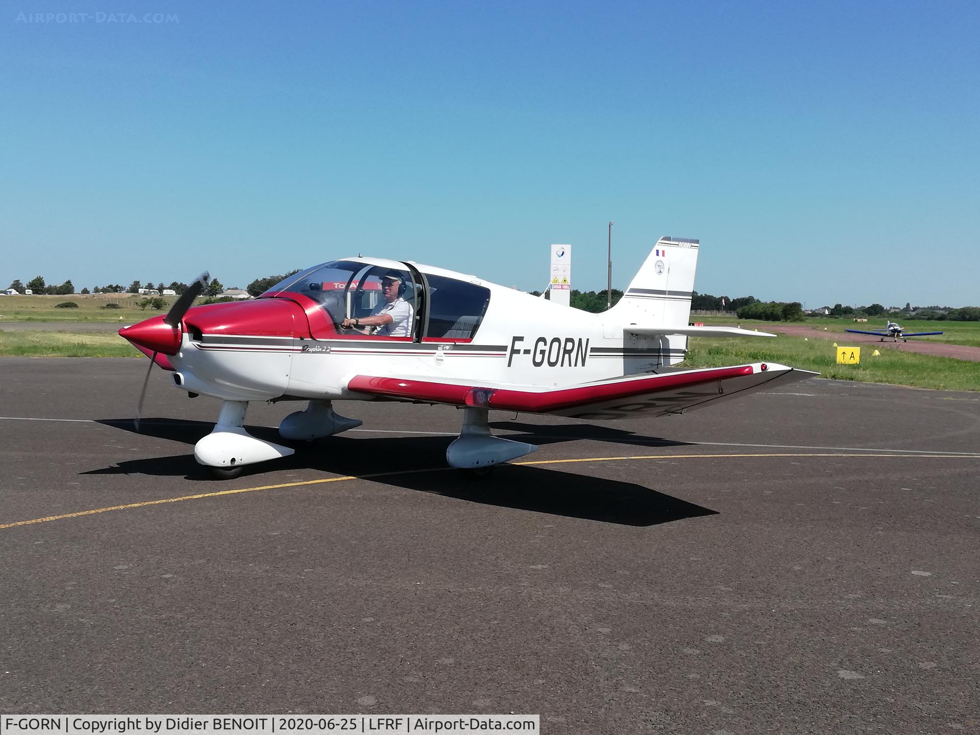 F-GORN, Robin DR-400-120 C/N 2300, DR-400-120