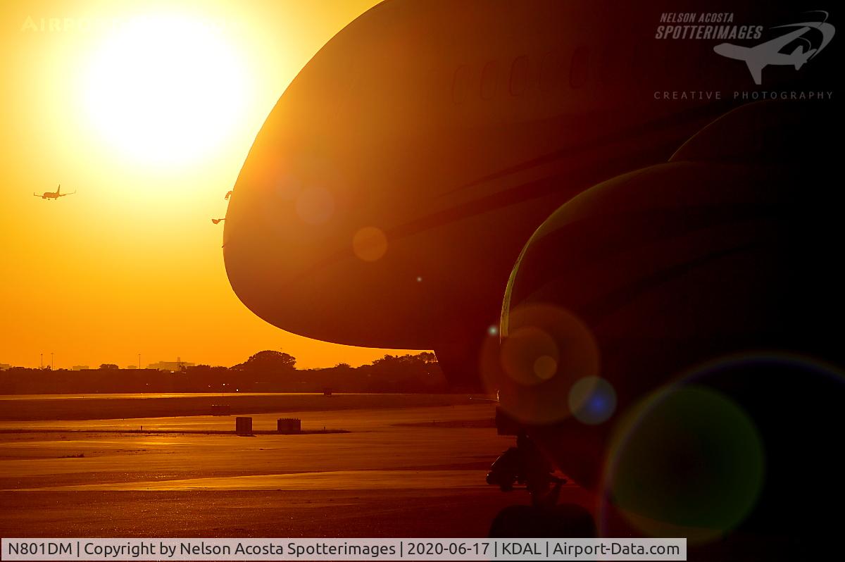 N801DM, 1992 Boeing 757-256 C/N 26240, Baisting in Orange sunlight