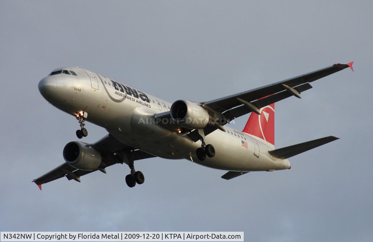 N342NW, 1993 Airbus A320-212 C/N 381, TPA 2009