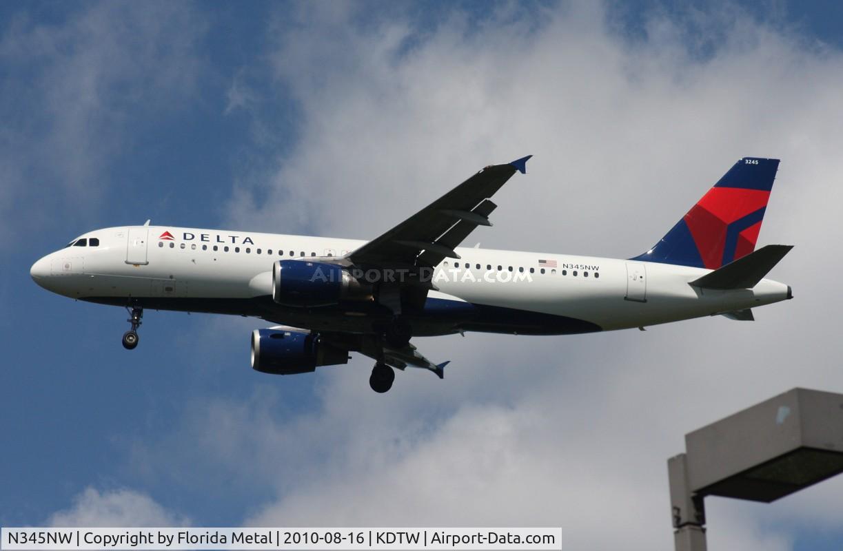 N345NW, 1993 Airbus A320-212 C/N 399, DTW 2010
