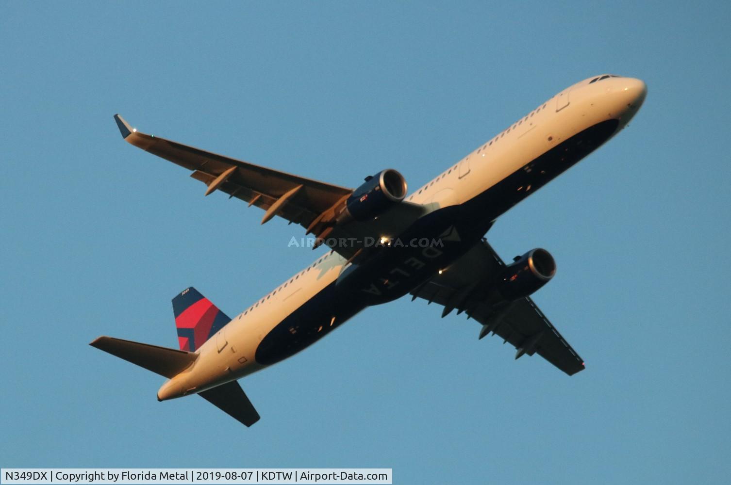 N349DX, 2018 Airbus A321-211 C/N 8233, DTW 2019
