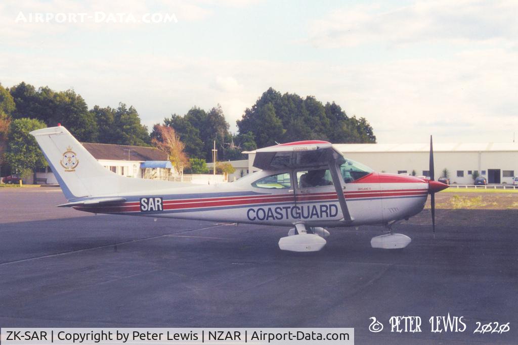 ZK-SAR, Cessna 182R Skylane C/N 18268212, Auckland Volunteer Coastguard Service Inc., Auckland - 2002