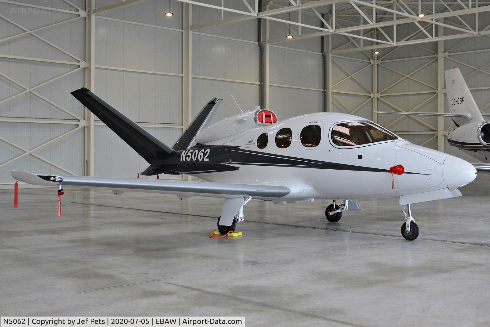 N5062, 2019 Cirrus SF50 Vision C/N 0136, At Antwerp Airport.