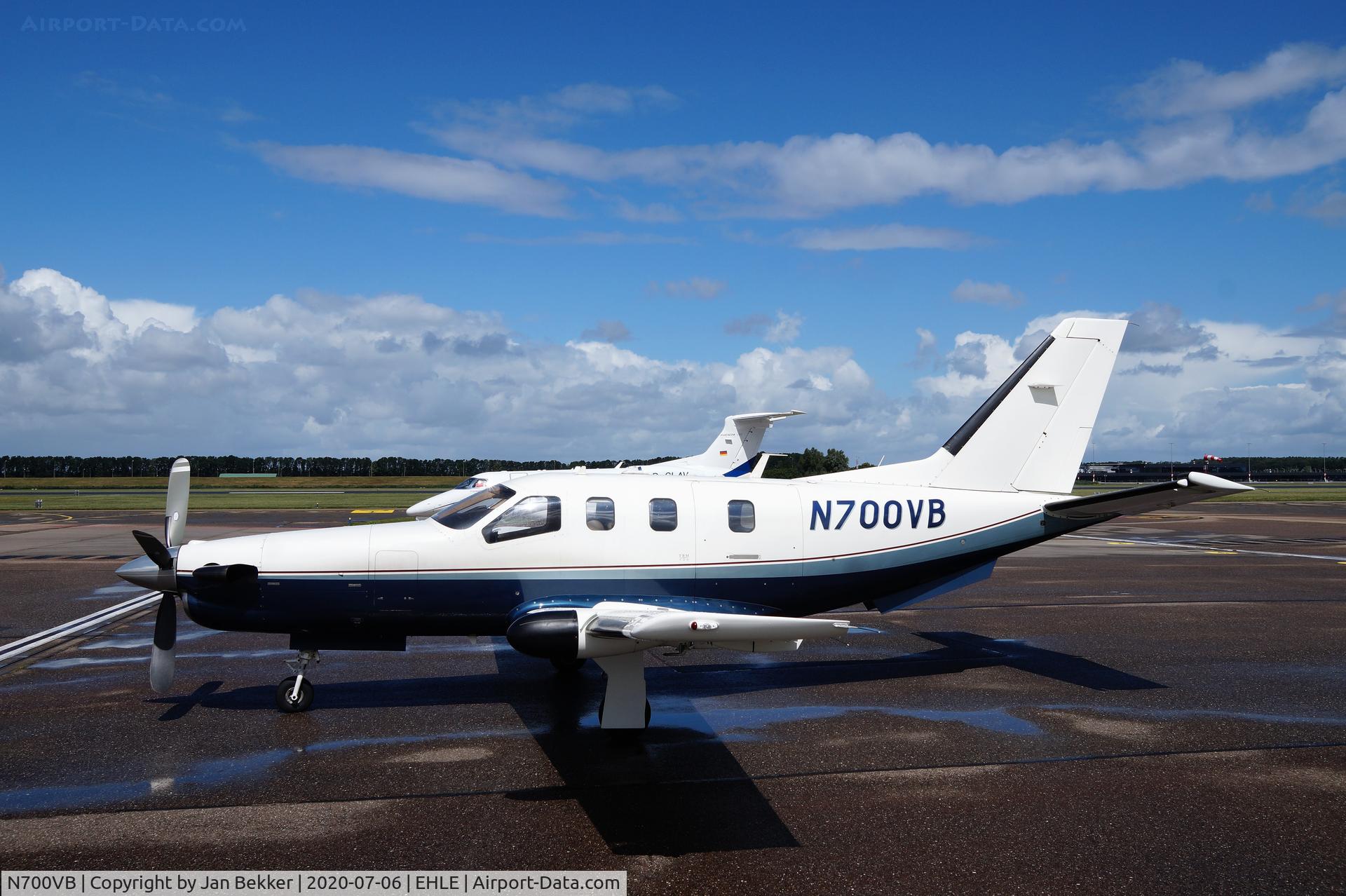 N700VB, 2002 Socata TBM-700 C/N 237, Lelystad Airport