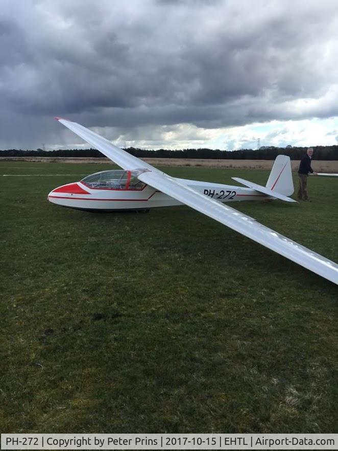 PH-272, Schleicher Ka-7 Rhonadler C/N 1080, PH-272 at Terlet NL