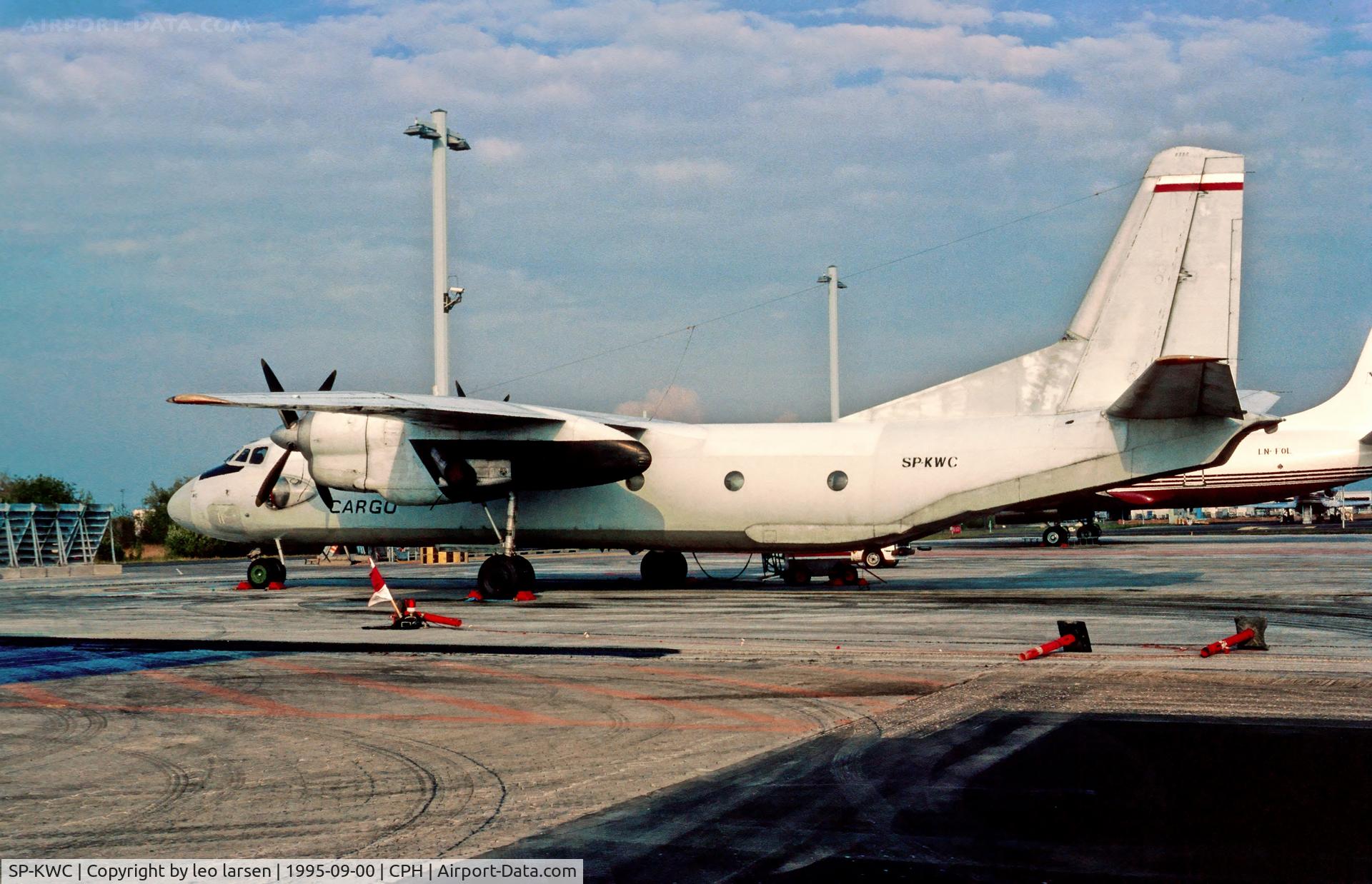 SP-KWC, 1973 Antonov An-26 C/N 1602, Copenhagen September 1995