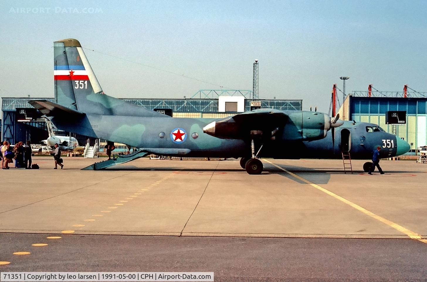 71351, Antonov An-26 C/N 3588, Copenhagen may 1991
