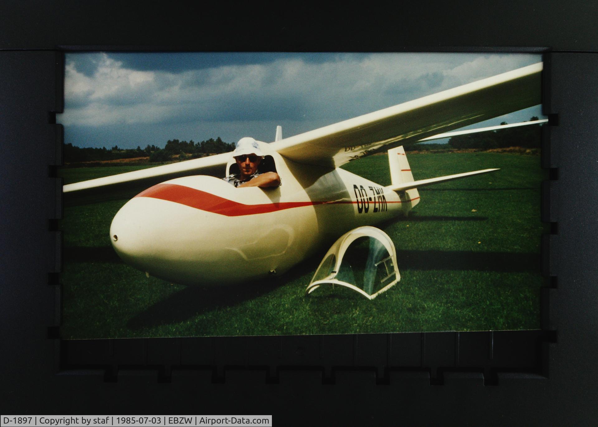 D-1897, 1964 Schleicher Ka-6CR Rhonsegler C/N 6114, I was the owner in 1985