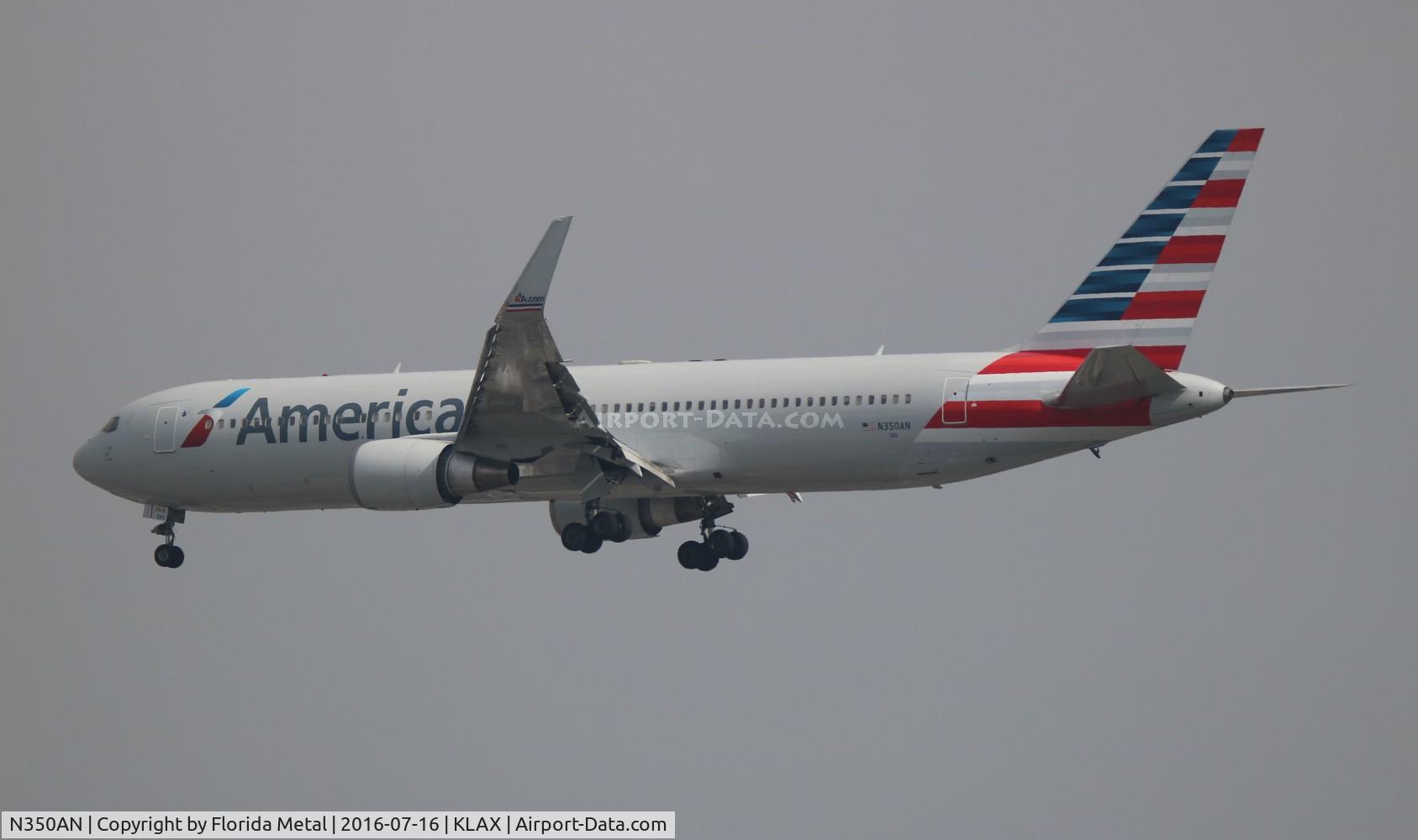 N350AN, 2003 Boeing 767-323/ER C/N 33089, LAX 2016
