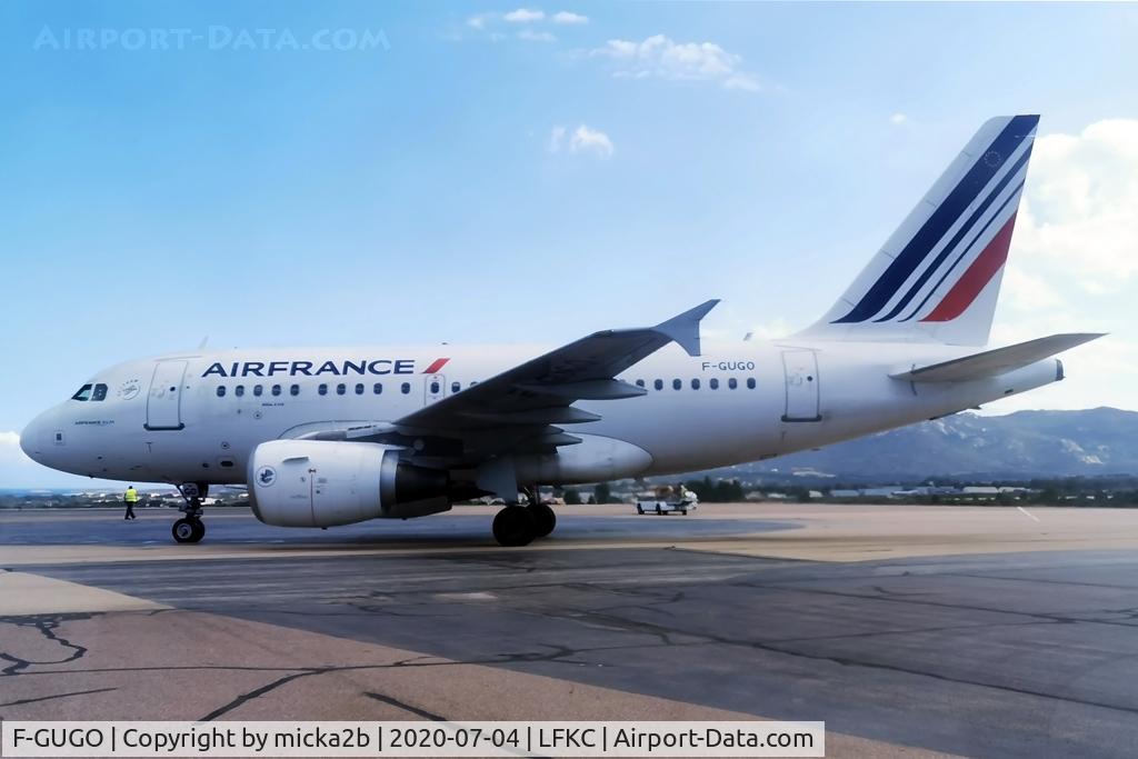F-GUGO, 2006 Airbus A318-111 C/N 2951, Parked