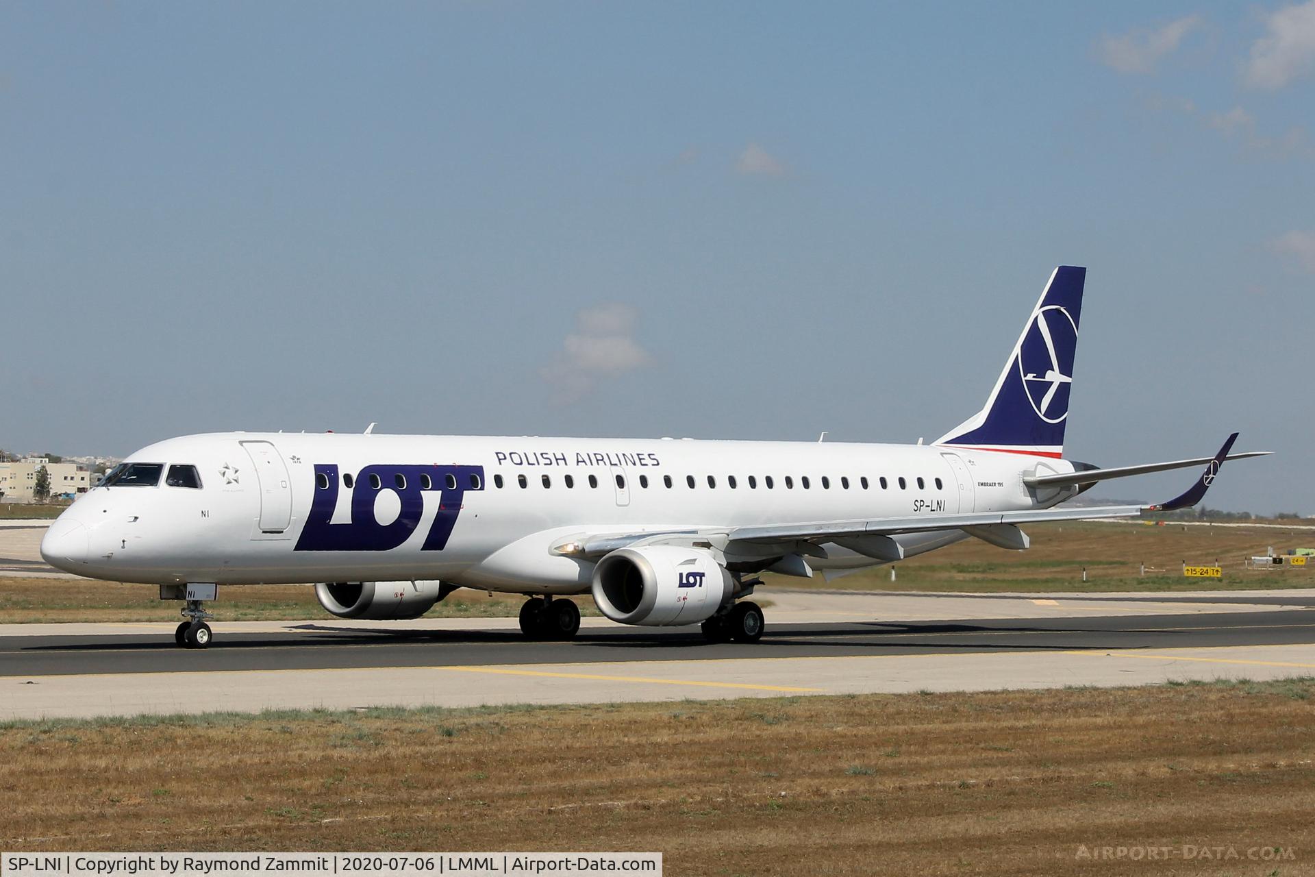 SP-LNI, 2008 Embraer 195LR (ERJ-190-200LR) C/N 19000240, Embraer EMB195LR SP-LNI LOT Polish Airlines