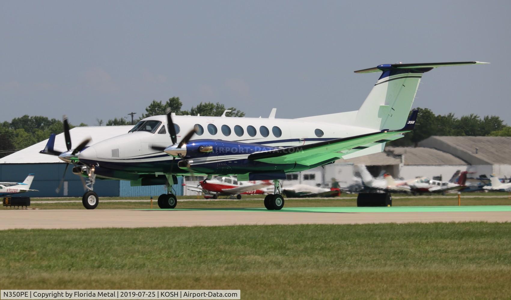 N350PE, 2000 Raytheon King Air 350 (B300) C/N FL-286, OSH 2019