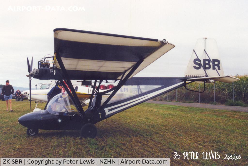 ZK-SBR, Micro Aviation B22 Bantam C/N 0099, D S Readman, Hamilton - 2003