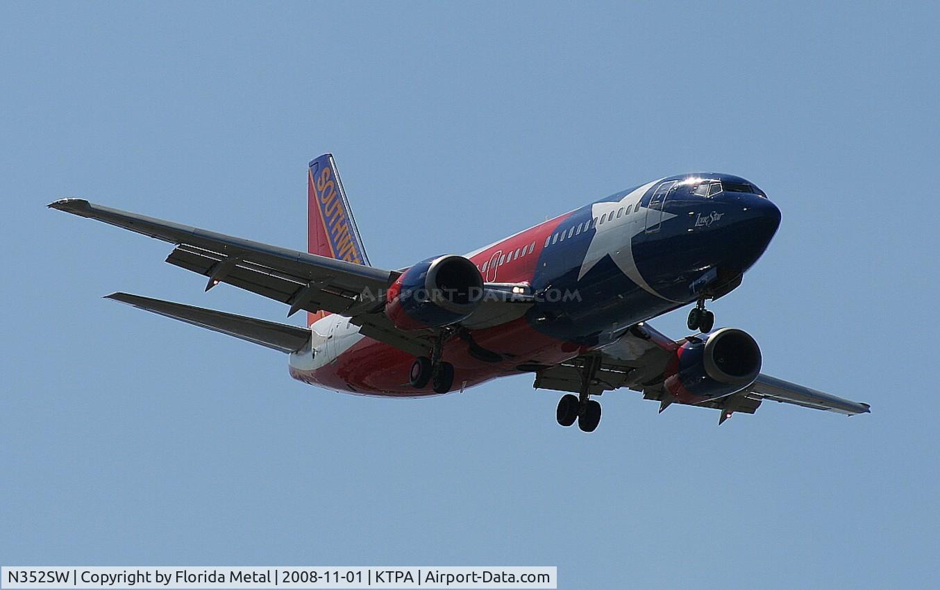 N352SW, 1990 Boeing 737-3H4 C/N 24888, TPA 2008