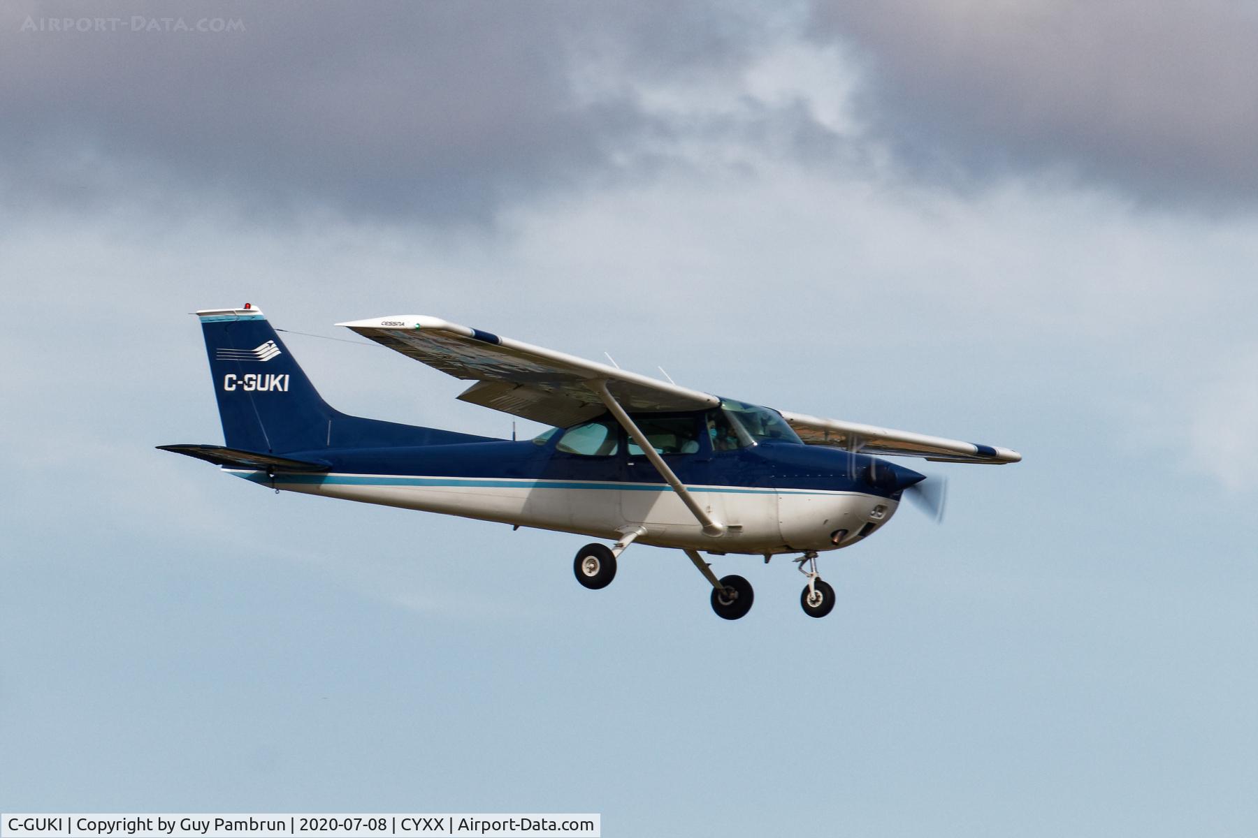 C-GUKI, 1975 Cessna 172M C/N 17263600, Landing on 19