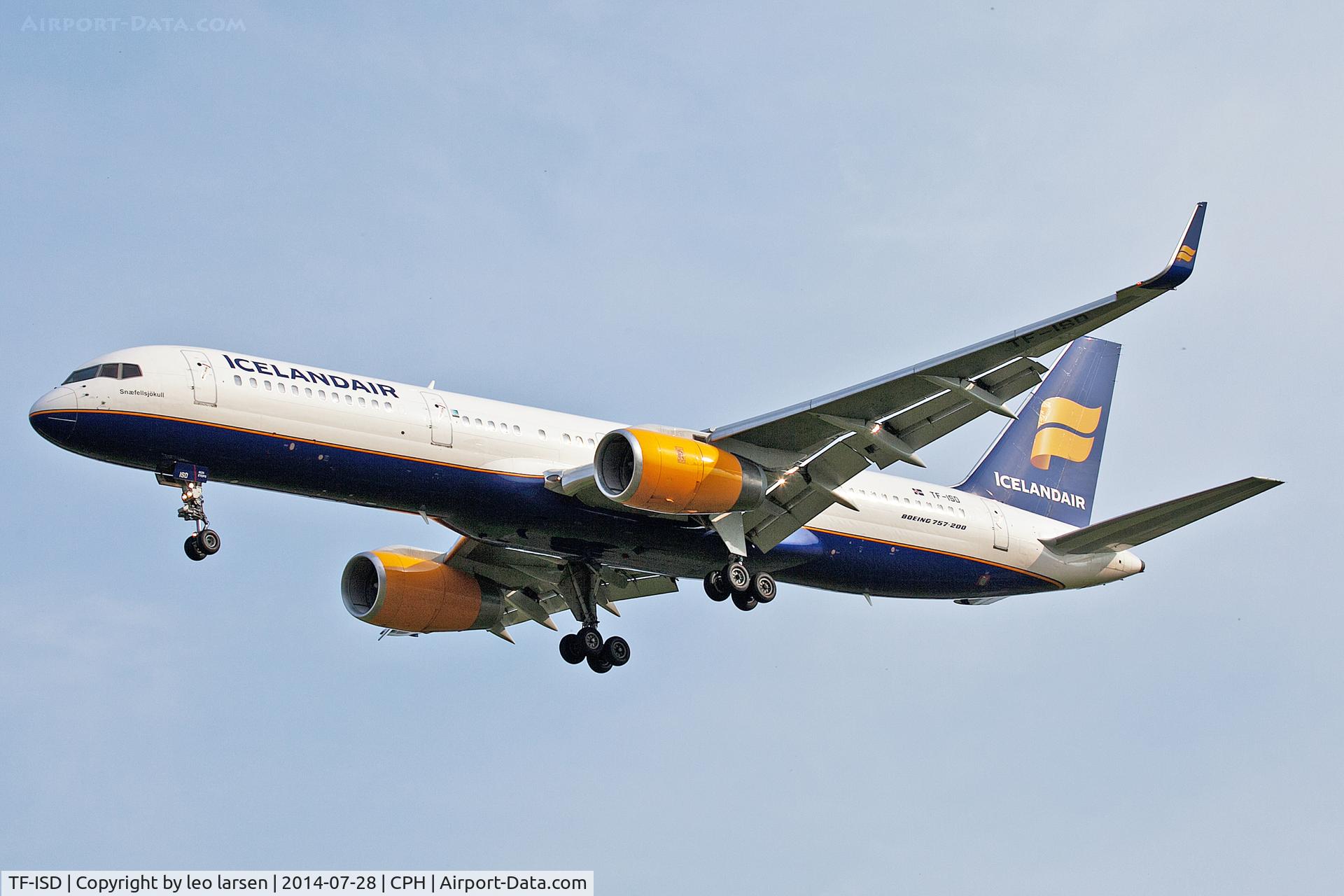 TF-ISD, 1991 Boeing 757-223 C/N 24596, Copenhagen 28.7.2014