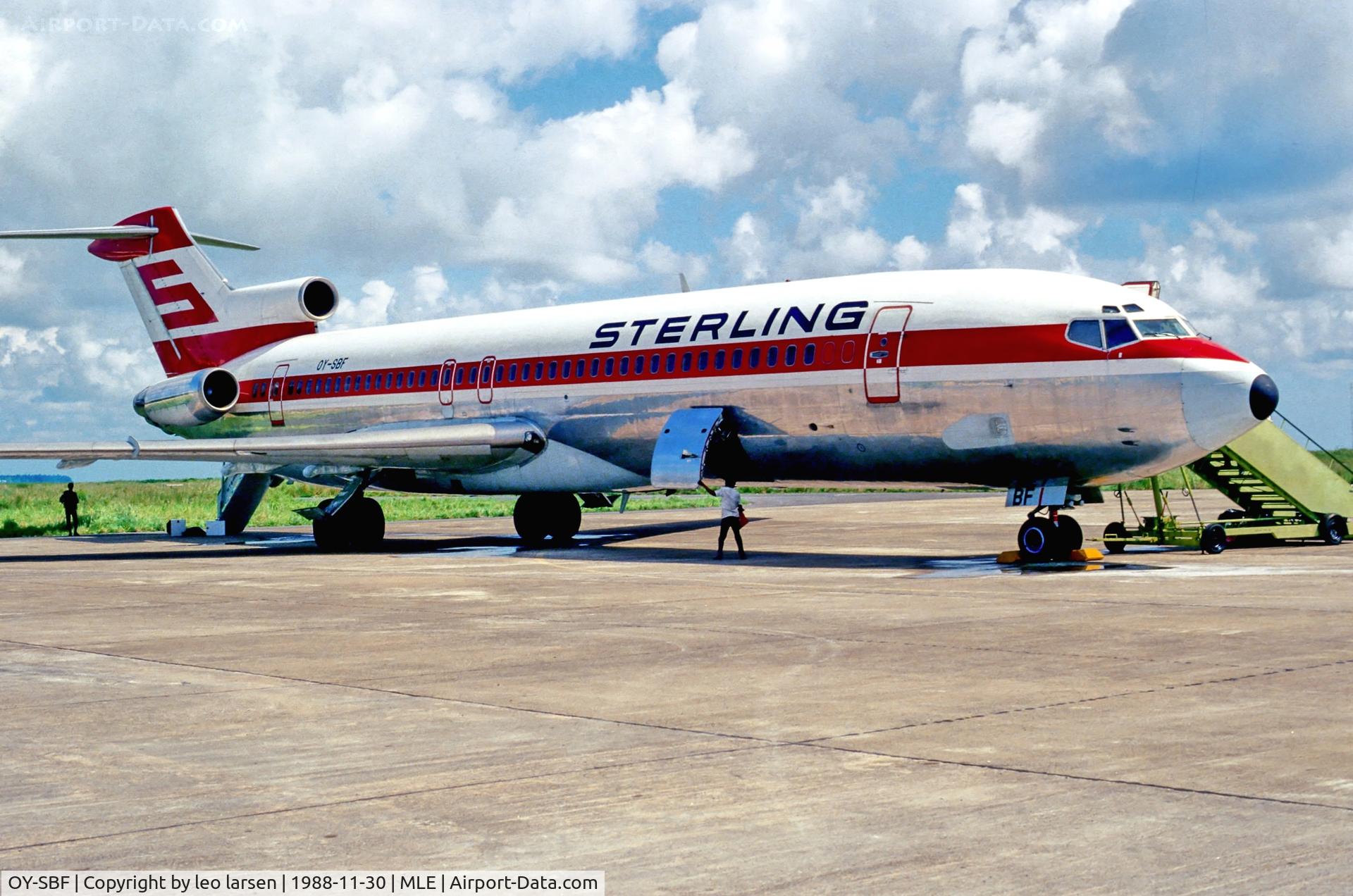 OY-SBF, 1980 Boeing 727-2J4F C/N 22080, Male 30.11.1988