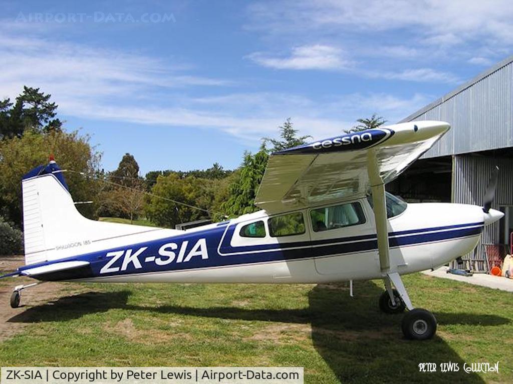 ZK-SIA, Cessna 185A Skywagon C/N 185-0427, K G & J A J Macdonald Family Trust, Kaikoura