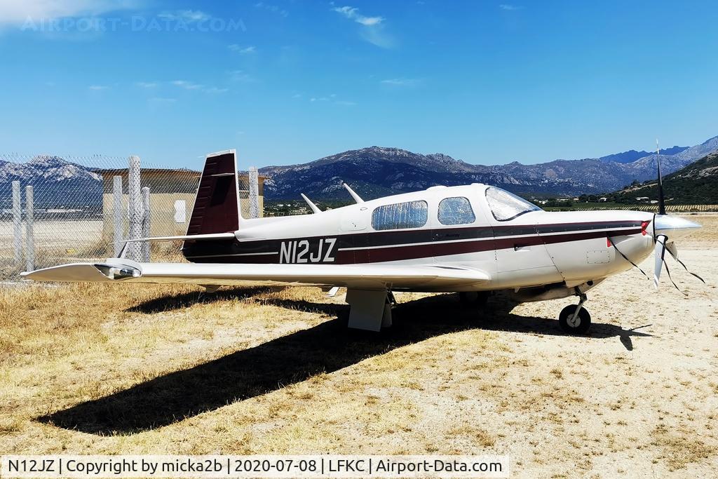 N12JZ, Mooney M20K C/N 25-1108, Parked