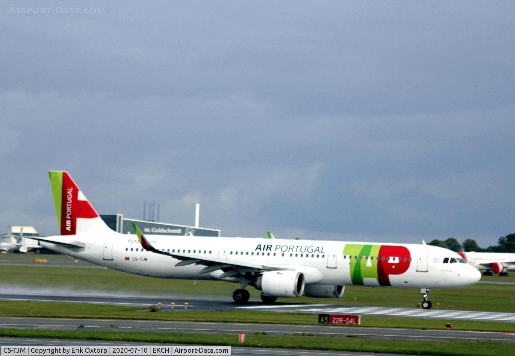 CS-TJM, 2018 Airbus A321-251N C/N 8145, CS-TJM taking off rw 22R