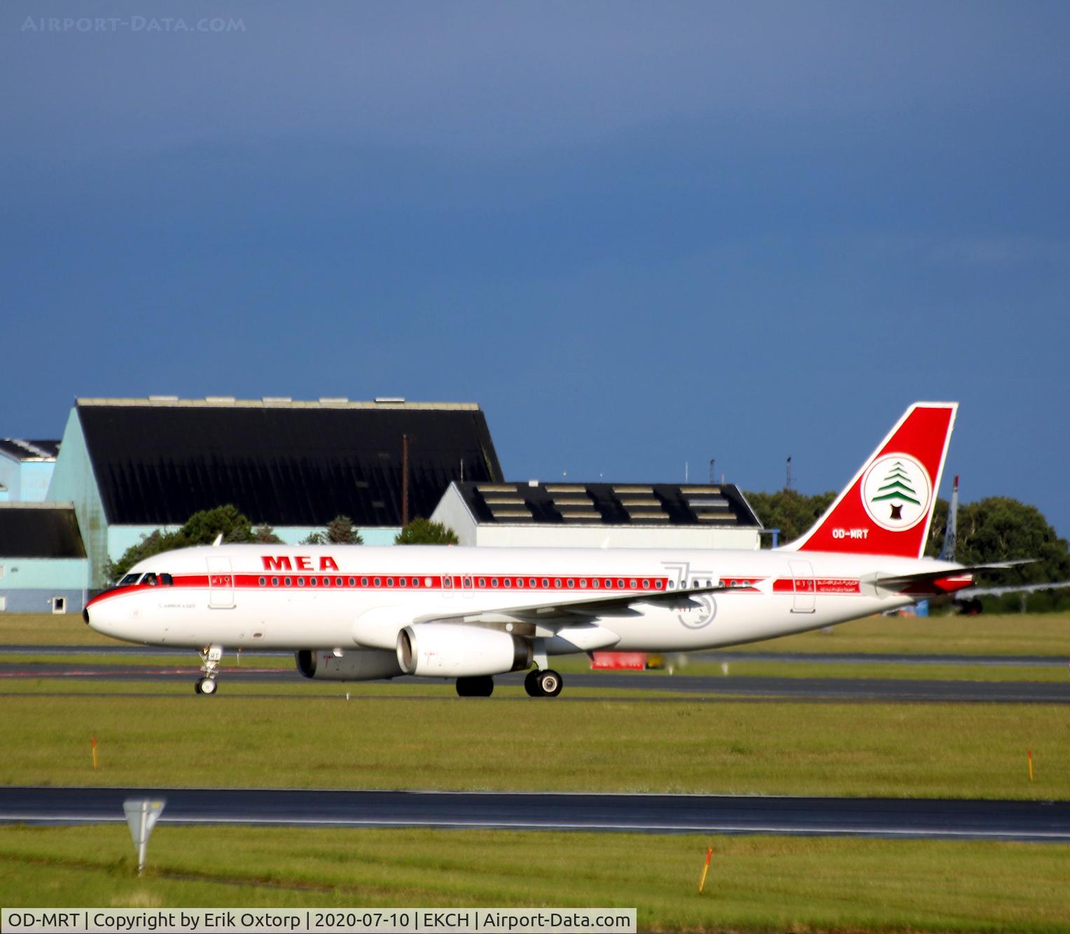 OD-MRT, 2008 Airbus A320-232 C/N 3736, OD-MRT landed rw 22L
Painted in retro c/s.