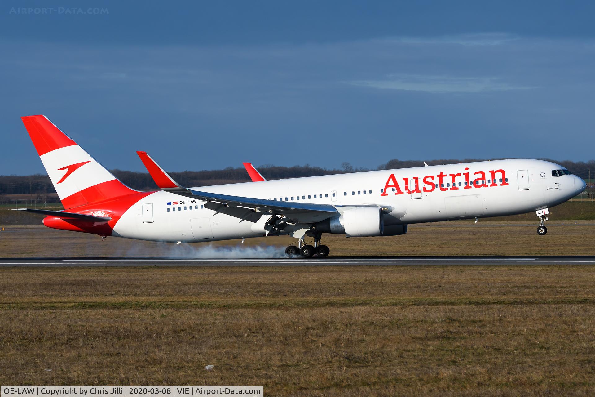 OE-LAW, 1992 Boeing 767-3Z9/ER C/N 26417, Austrian Airlines