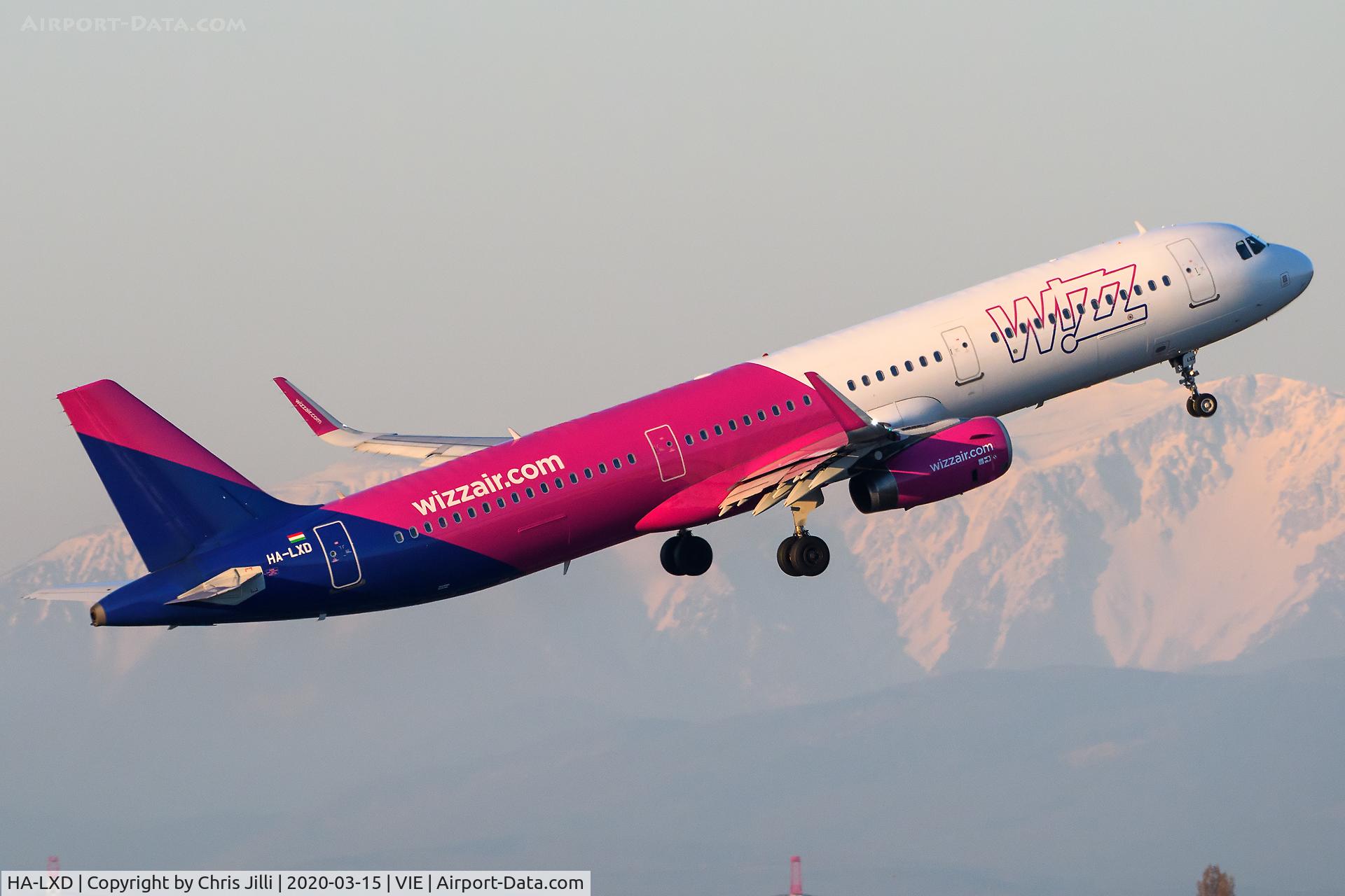 HA-LXD, 2016 Airbus A321-231 C/N 7032, Wizzair
