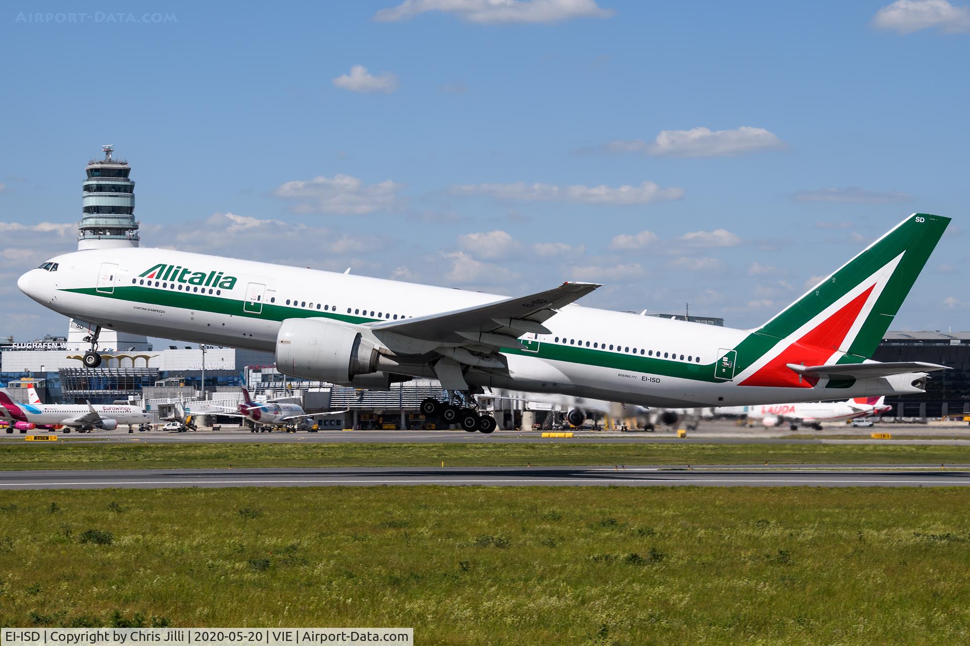 EI-ISD, 2003 Boeing 777-243/ER C/N 32860, Alitalia