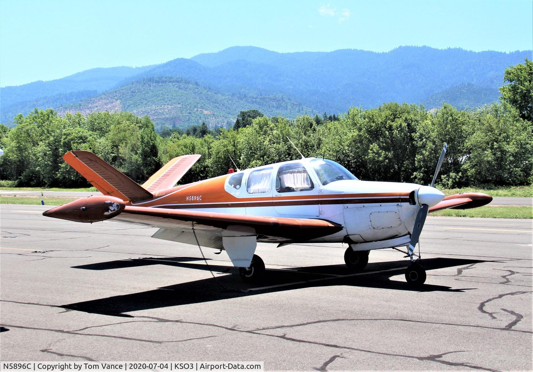 N5896C, 1951 Beech C35 Bonanza C/N D-2849, landed from KRDD about 30 mins before this photo.