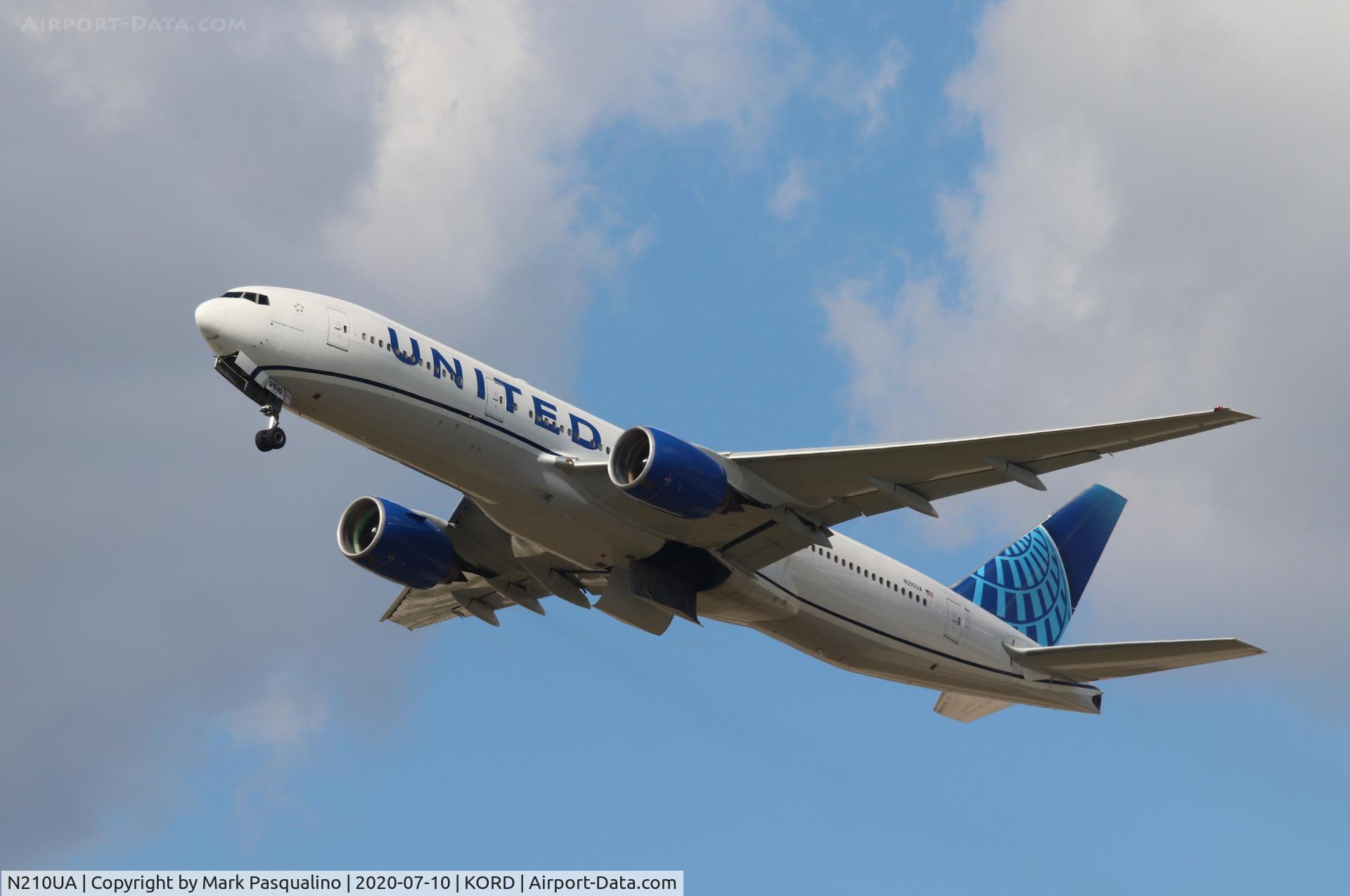 N210UA, 2000 Boeing 777-222 C/N 30216, Boeing 777-222