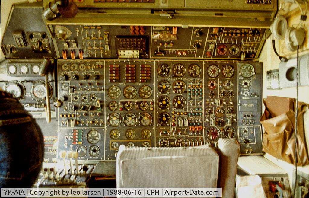 YK-AIA, 1985 Tupolev Tu-154M C/N 85A708, Copenhagen 16.6.1988