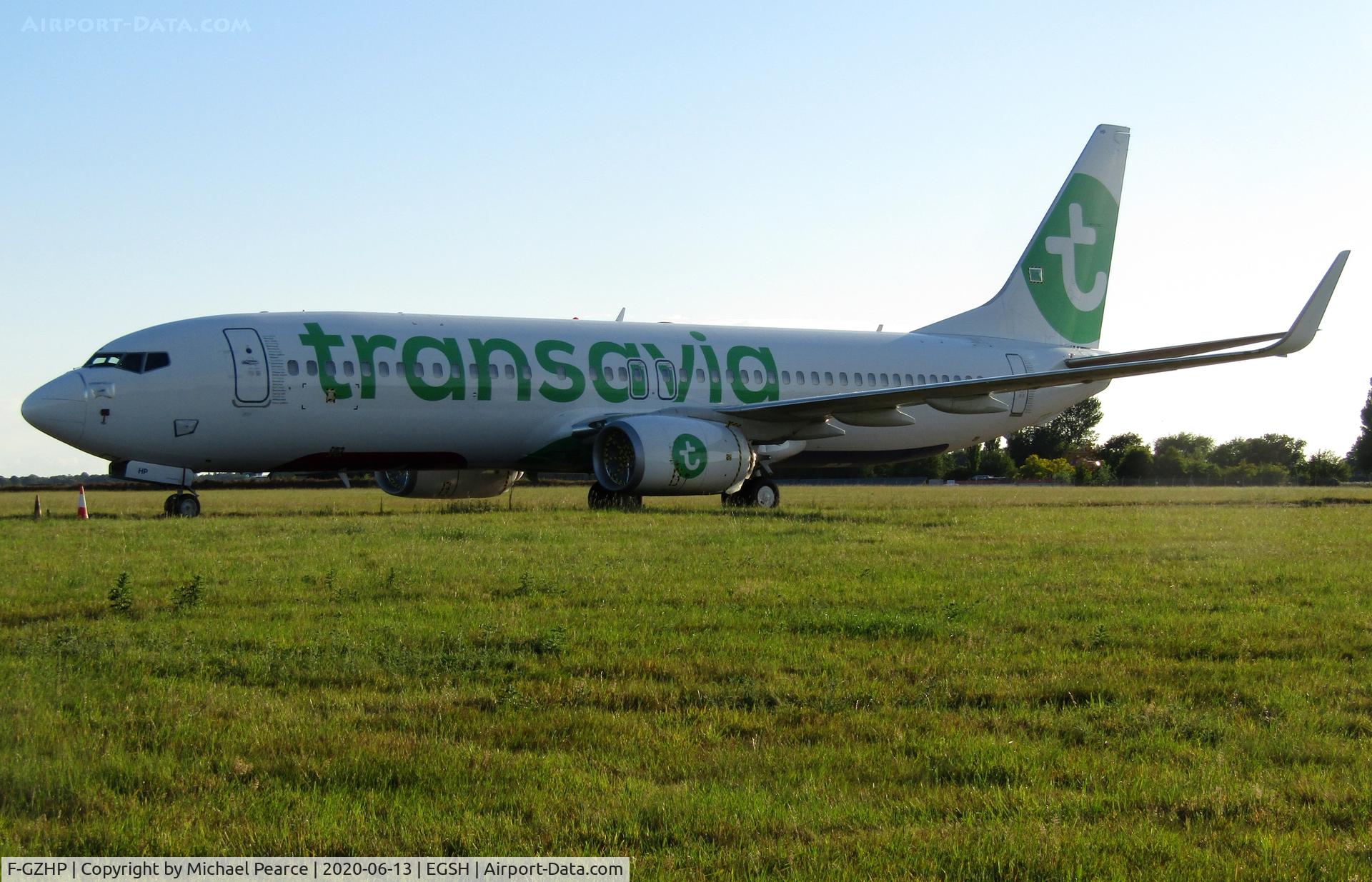 F-GZHP, 2000 Boeing 737-8K2 C/N 44566, Stored North Side due to COVID-19.