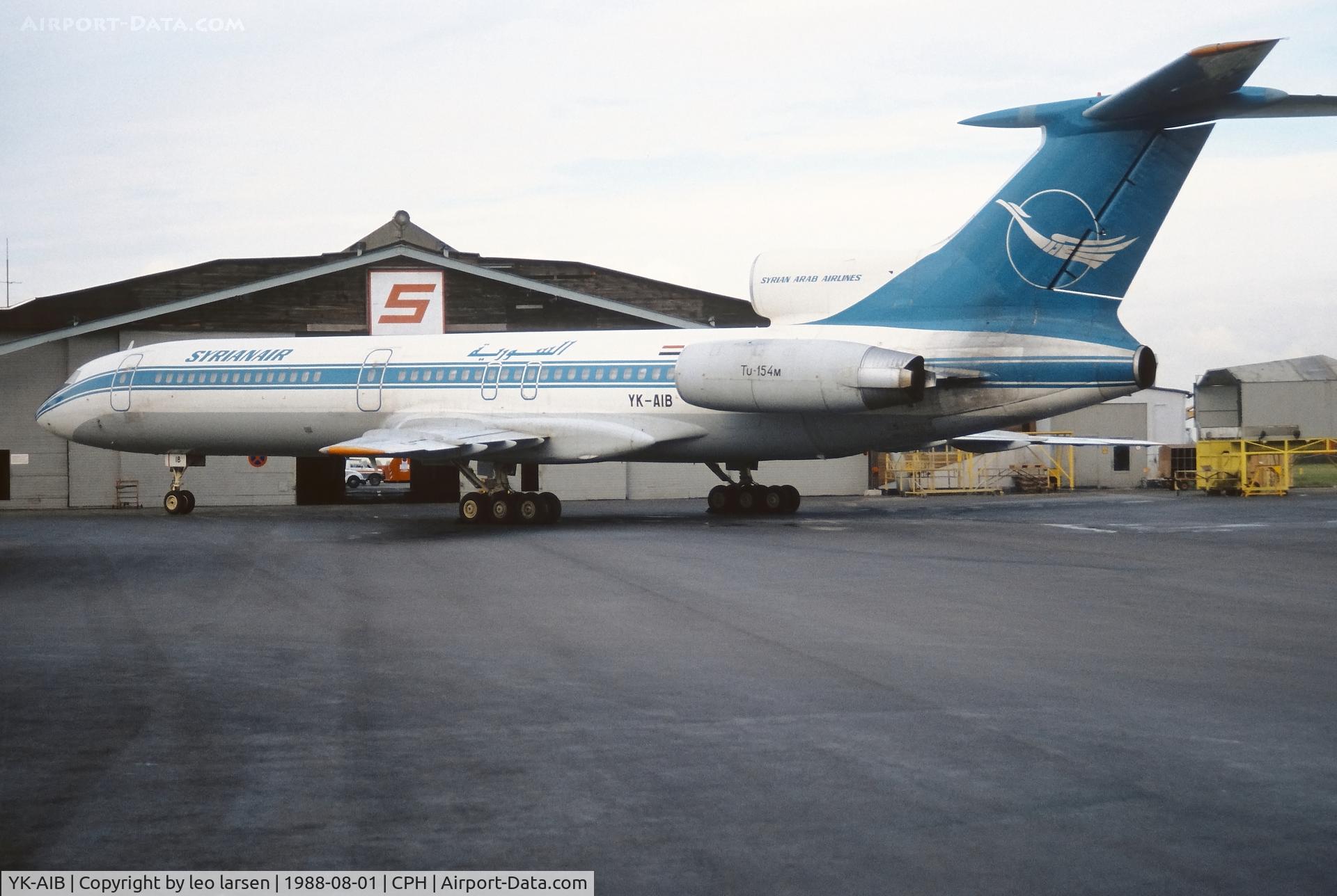 YK-AIB, 1985 Tupolev Tu-154M C/N 85A 709, Copenhagen 1.8.1988