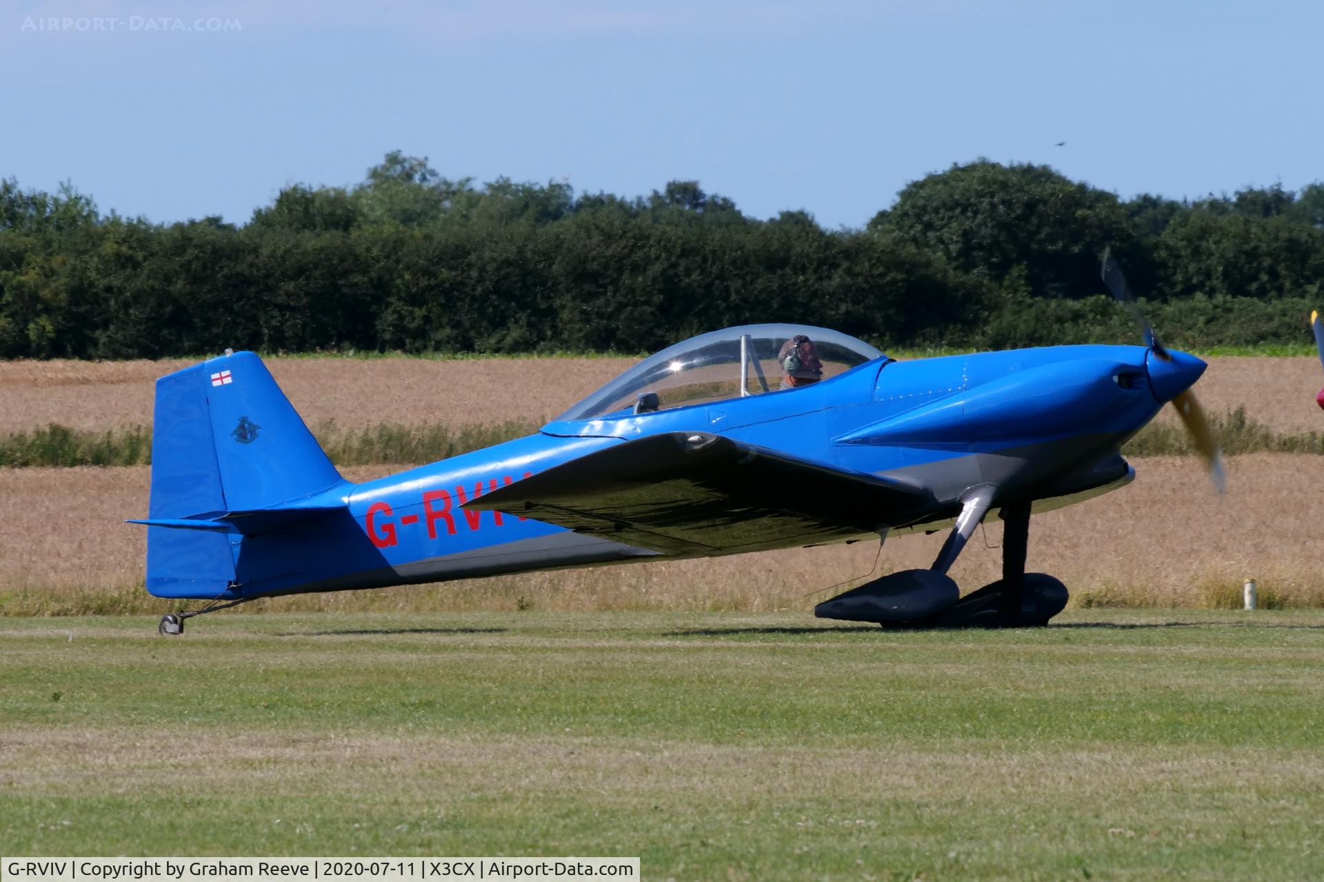 G-RVIV, 1999 Vans RV-4 C/N PFA 181-12366, Just landed at Northrepps.