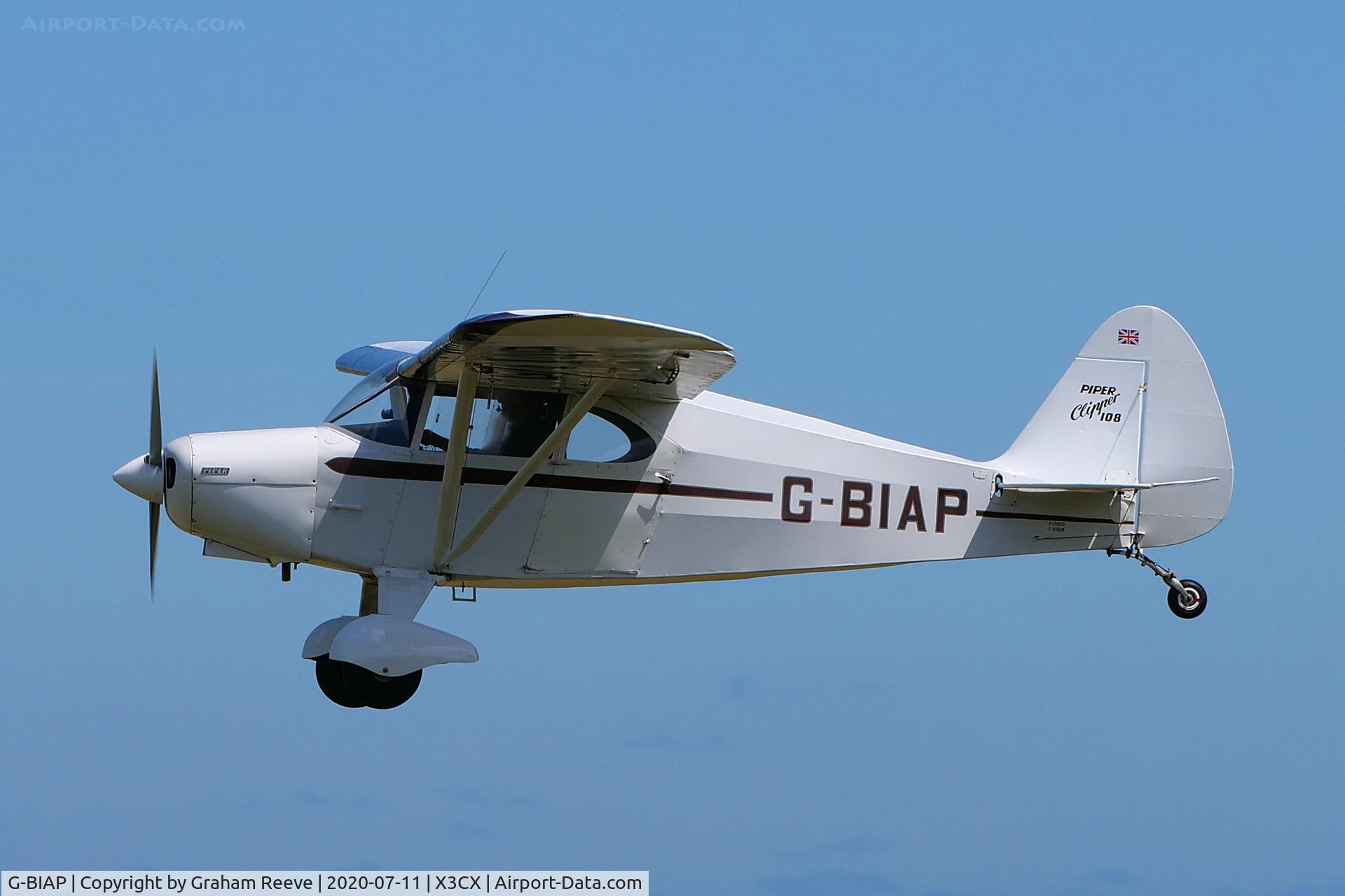 G-BIAP, 1950 Piper PA-16 Clipper Clipper C/N 16-732, Landing at Northrepps.