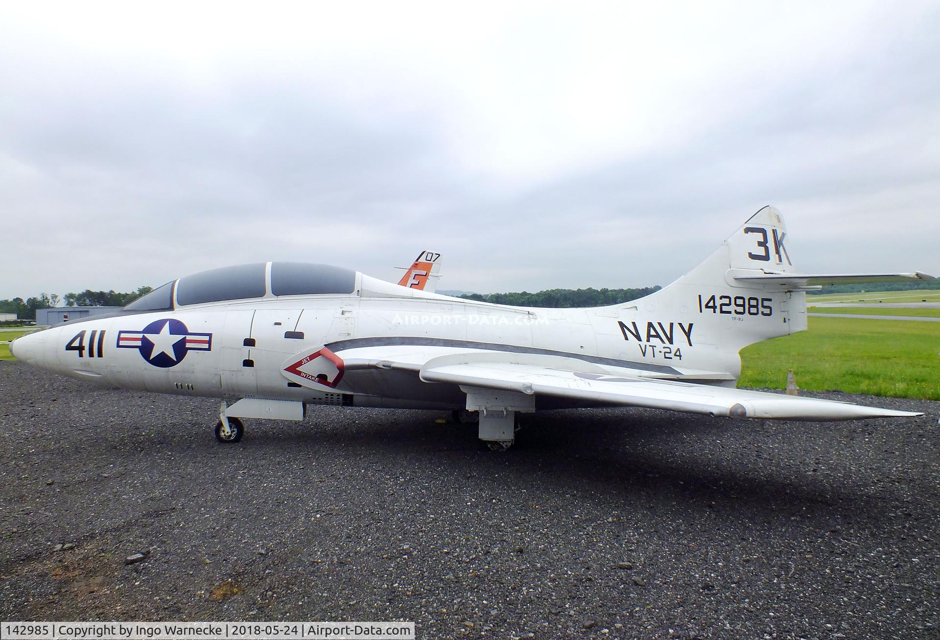 142985, 1962 Grumman TF-9J Cougar C/N 367, Grumman TF-9J (F9F-8T) Cougar at the Hickory Aviation Museum, Hickory NC