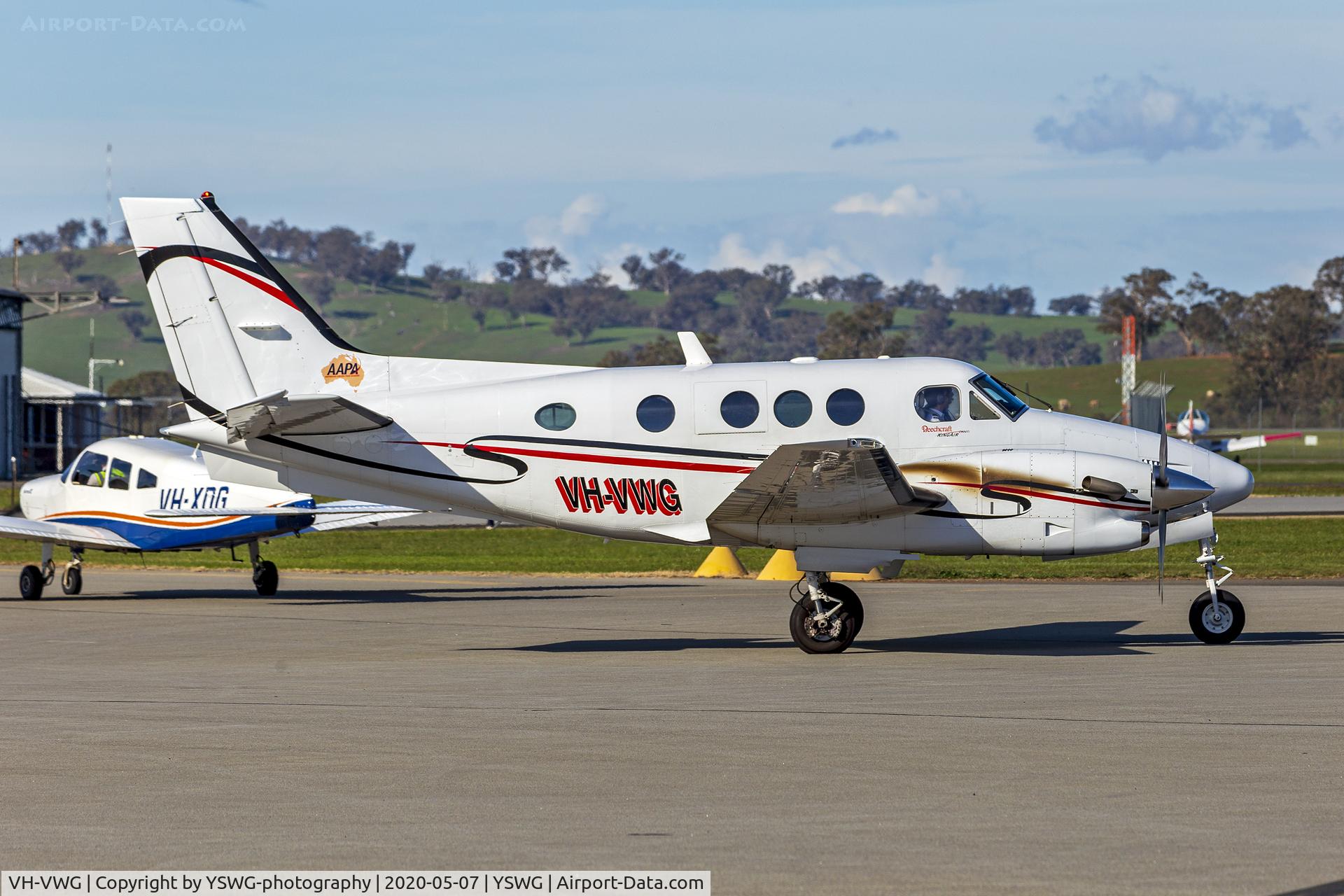 VH-VWG, 2007 Hawker Beechcraft C90GTI King Air C/N LJ-1854, Australian Airline Pilot Academy (VH-VWG) Hawker Beechcraft C90GTi taxiing at Wagga Wagga Airport